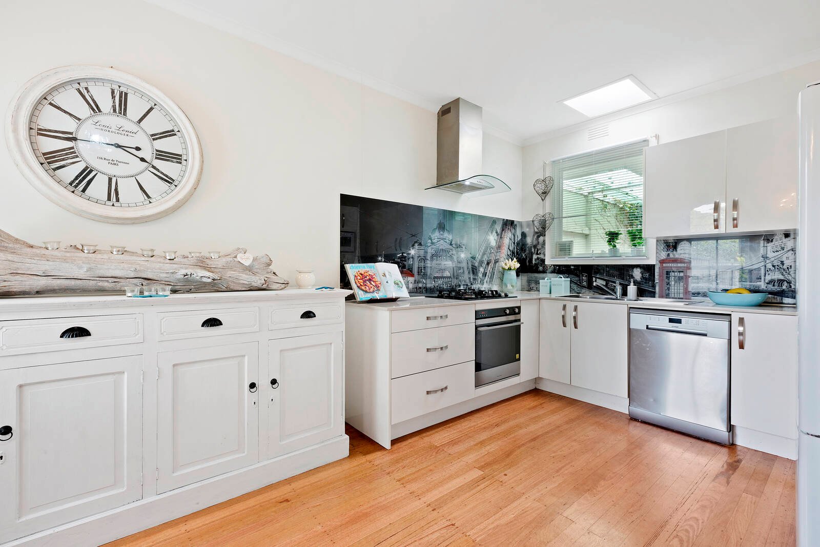 Property Gallery Thumbnail 3