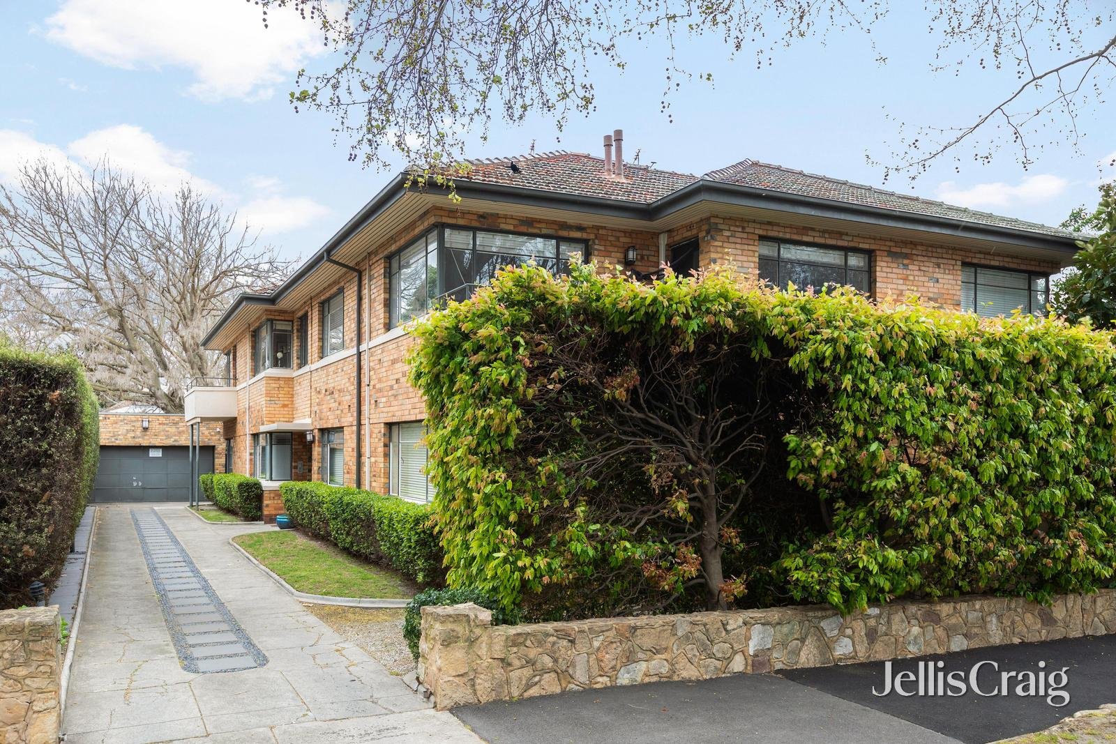 3/27 Ruskin Street, Elwood image 1