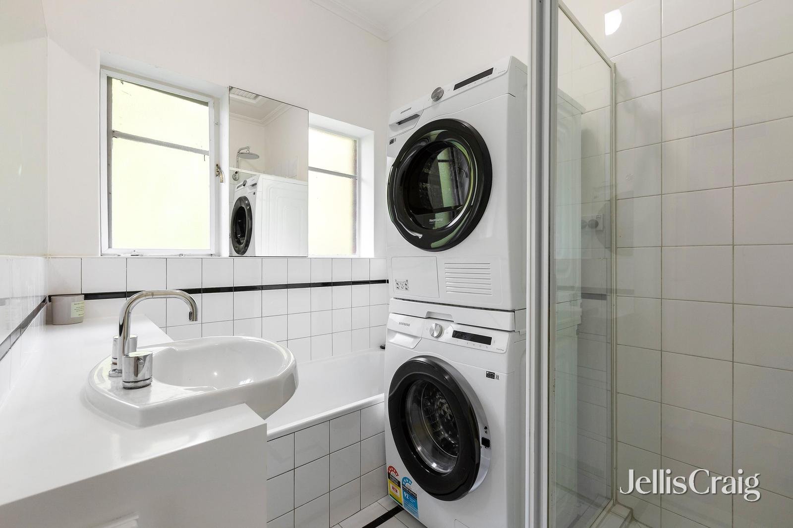 3/27 Ruskin Street, Elwood image 8