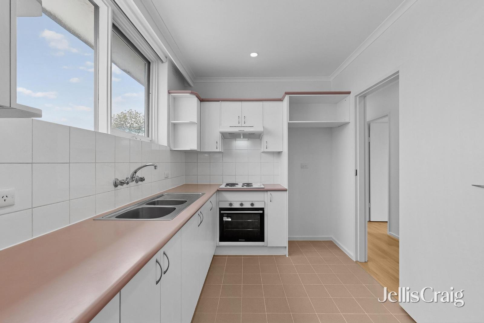 3/27 Spray Street, Elwood image 3