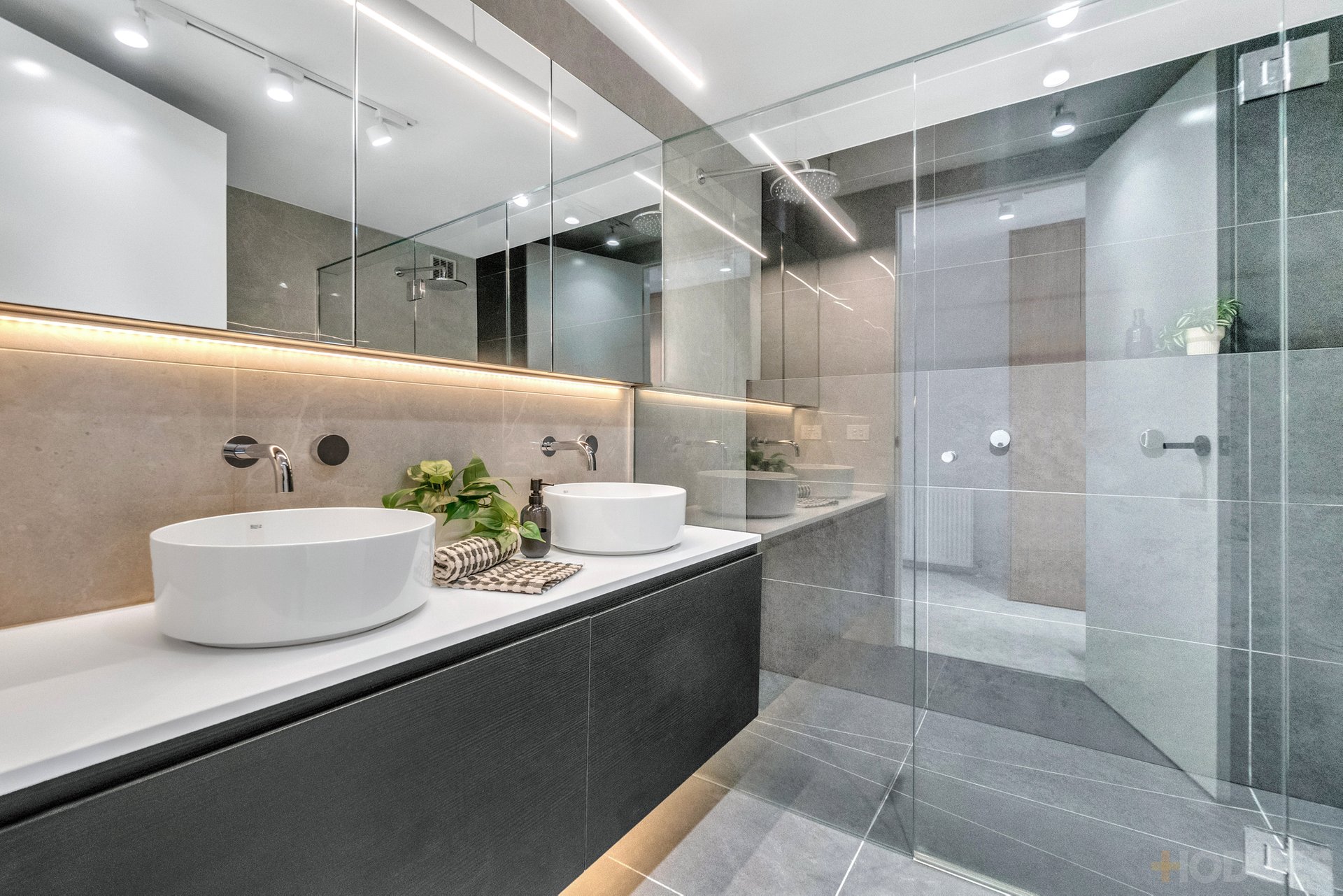 3 / 27 Swansea Road Chelsea