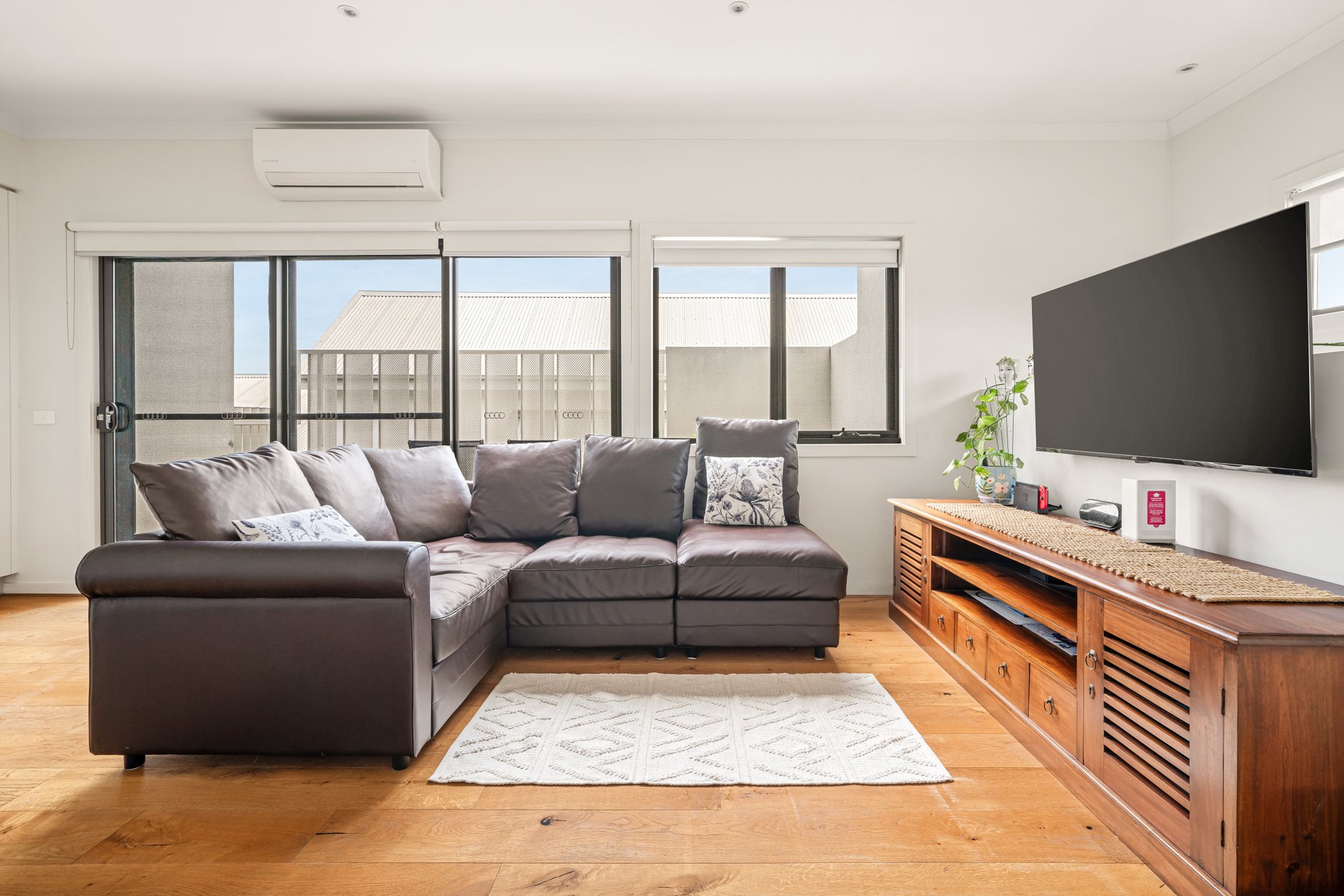 3/27 Vincent Street, Edithvale image 2