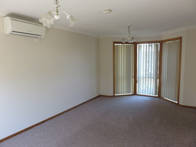 3/27 Winyard Drive, Mooroolbark image 3