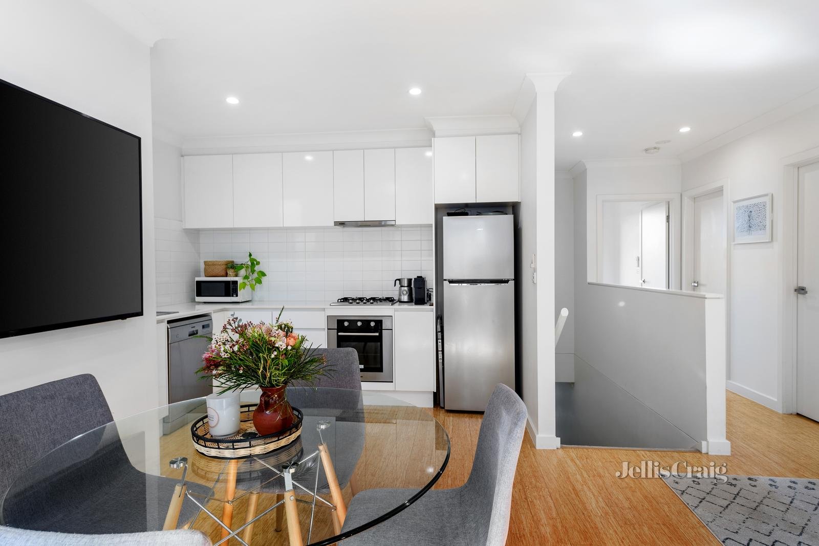 3/28-32 Livingstone Road, Eltham image 4