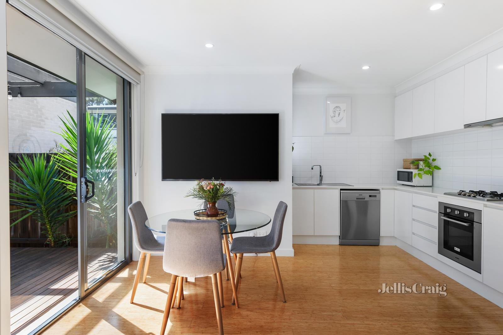 3/28-32 Livingstone Road, Eltham image 5