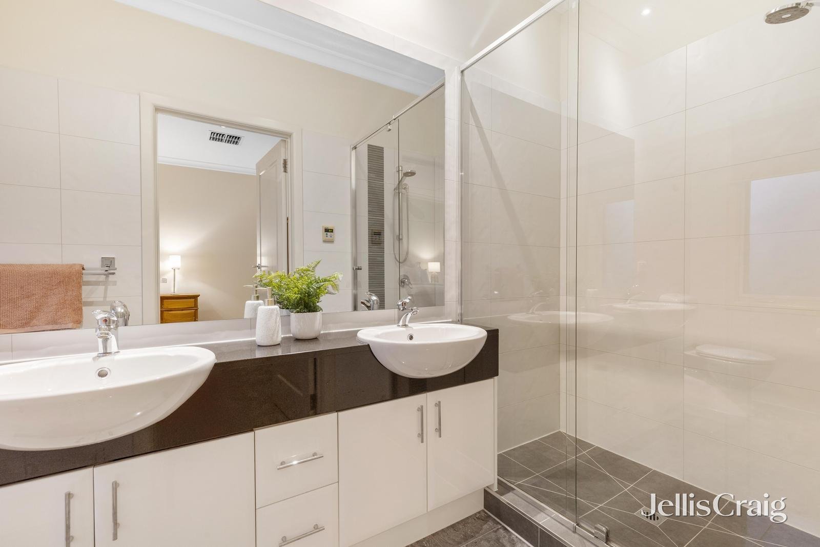 328 Balwyn Road, Balwyn North image 7