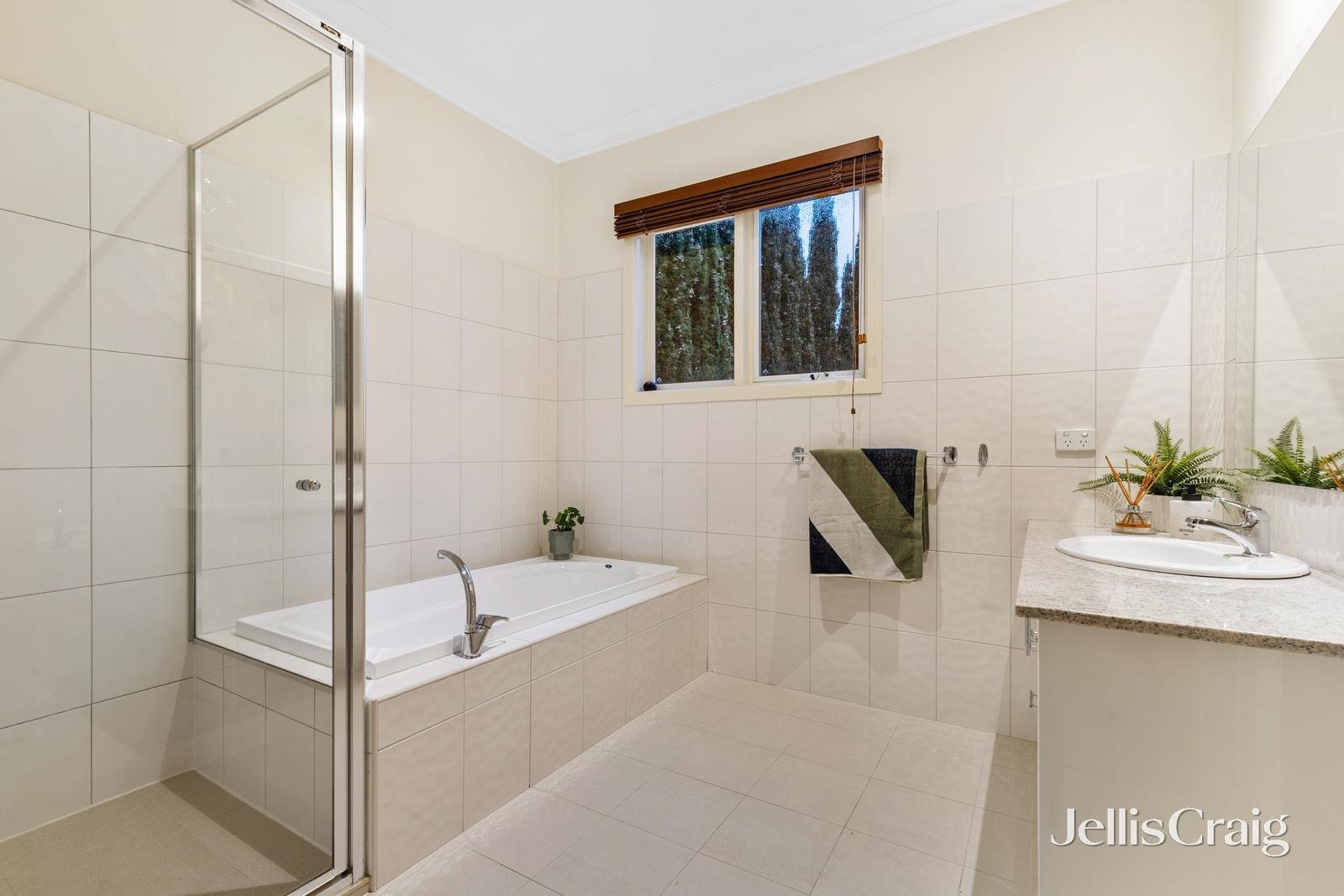 328 Balwyn Road, Balwyn North image 8