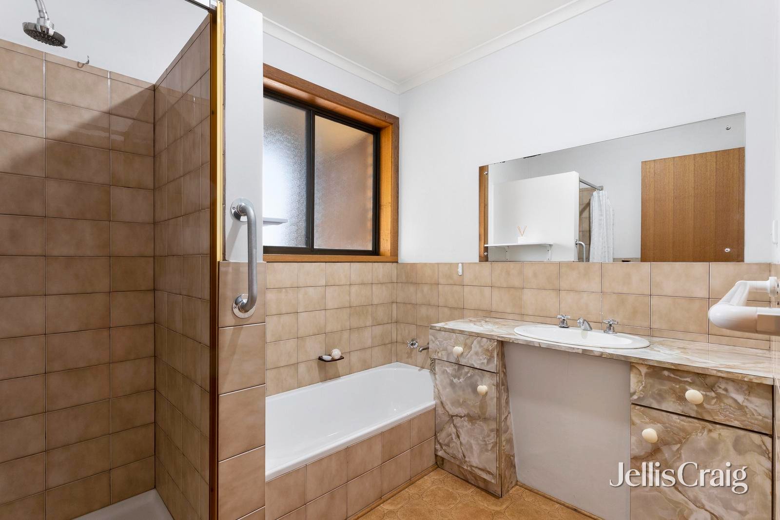 3/28 Camp Street, Daylesford image 6