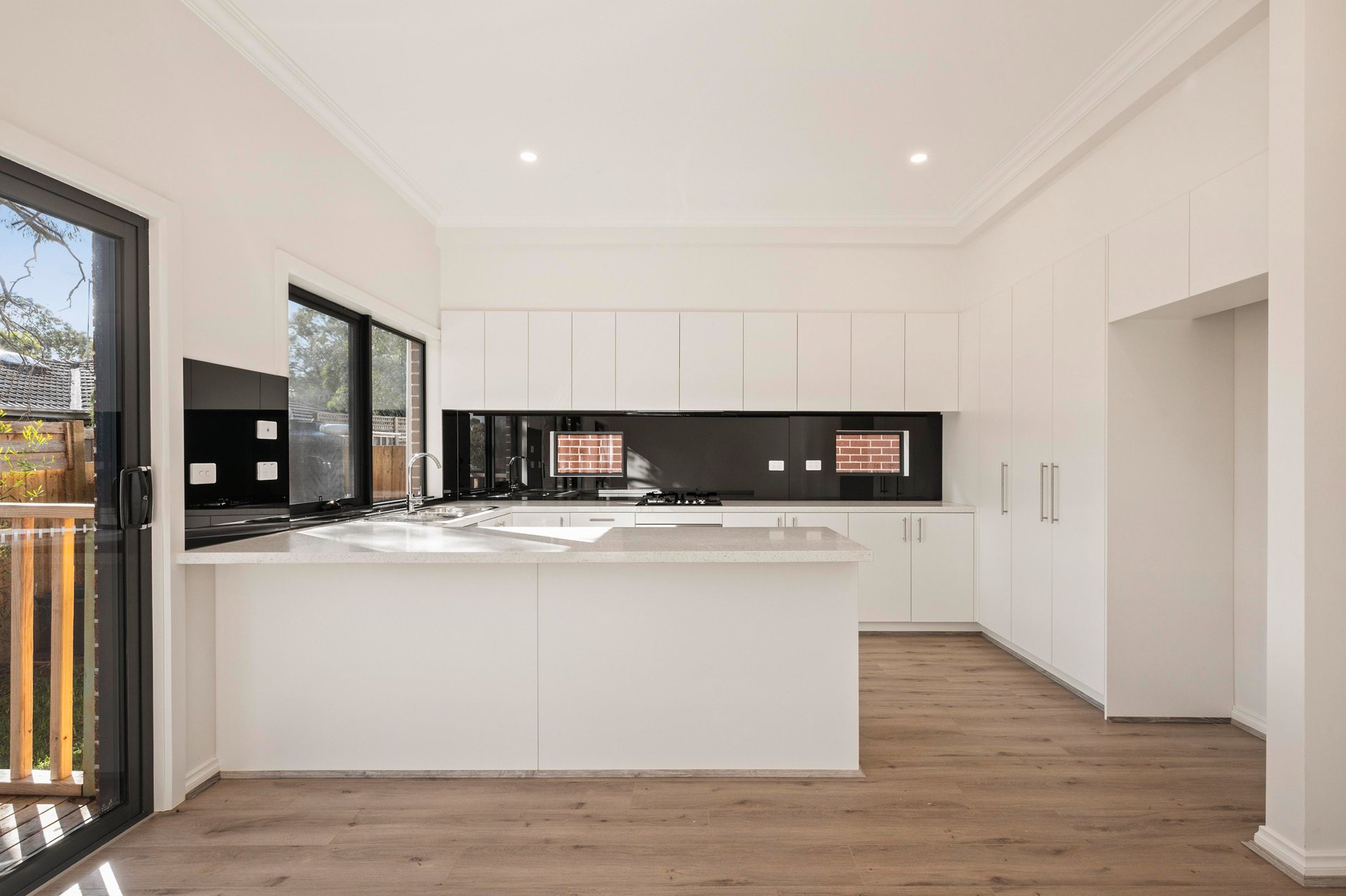 3/28 Highland Crescent, Mooroolbark image 3