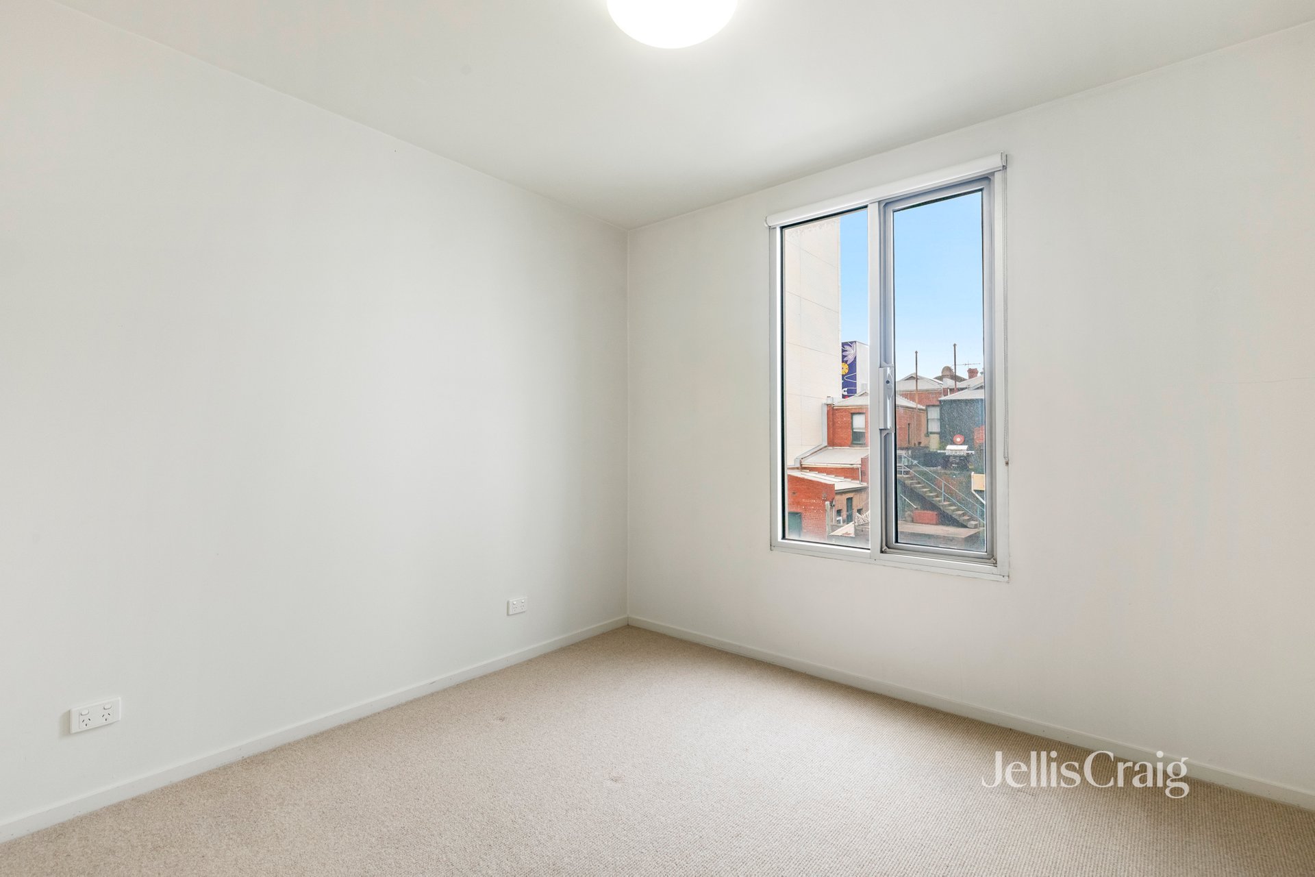 32/8 Hull St, Richmond image 4