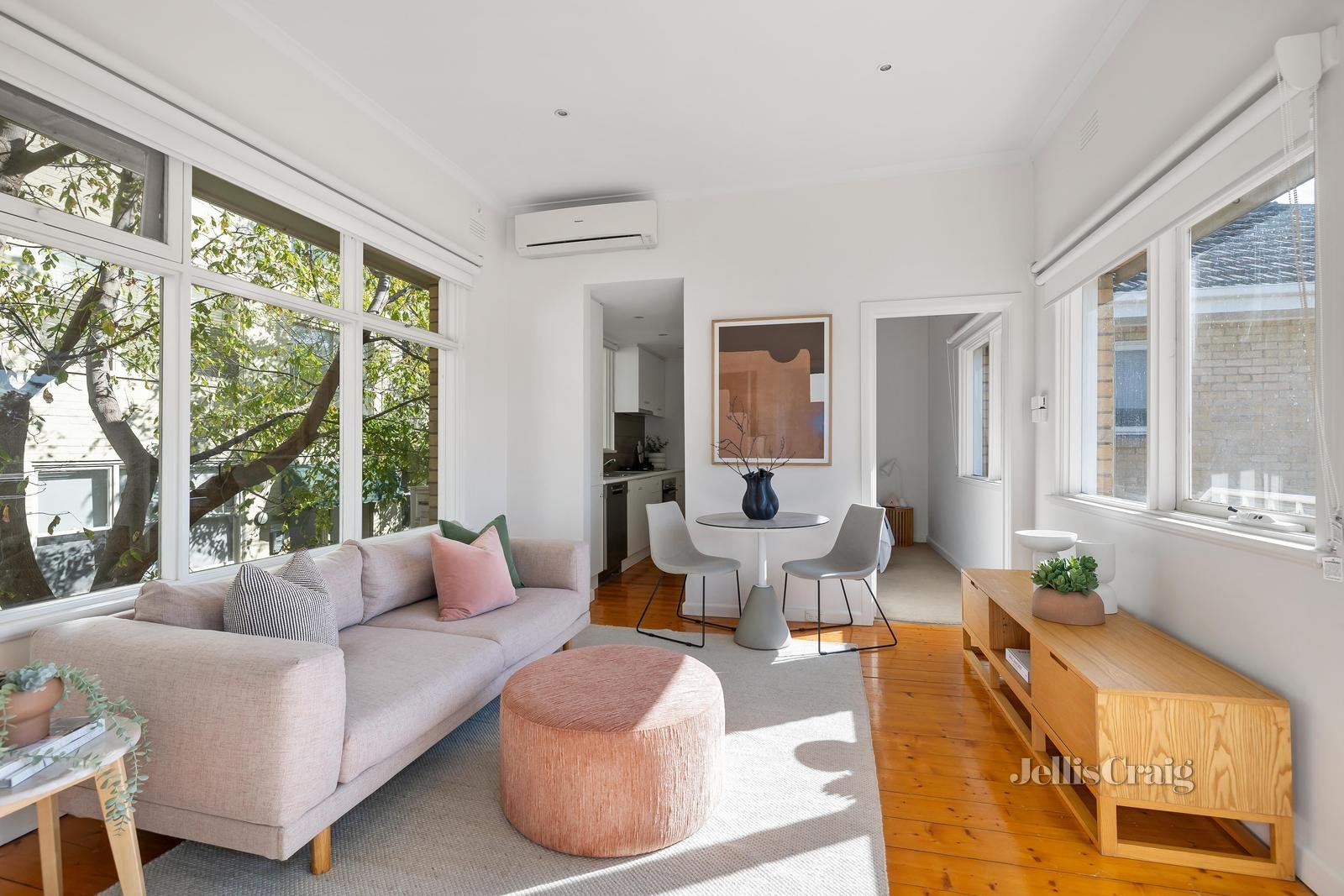 3/28 Mathoura Road, Toorak image 2