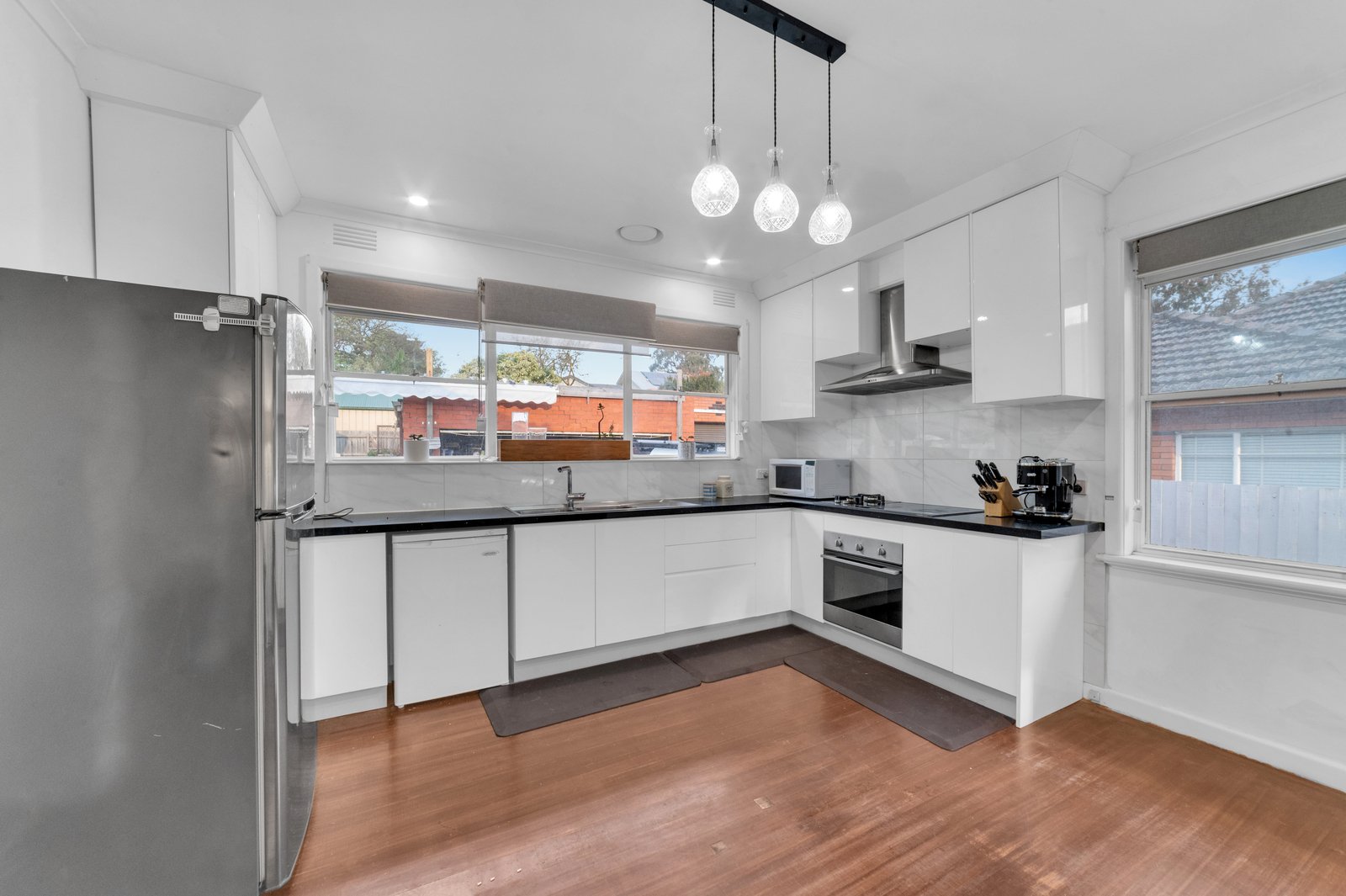 Property Gallery Thumbnail 3