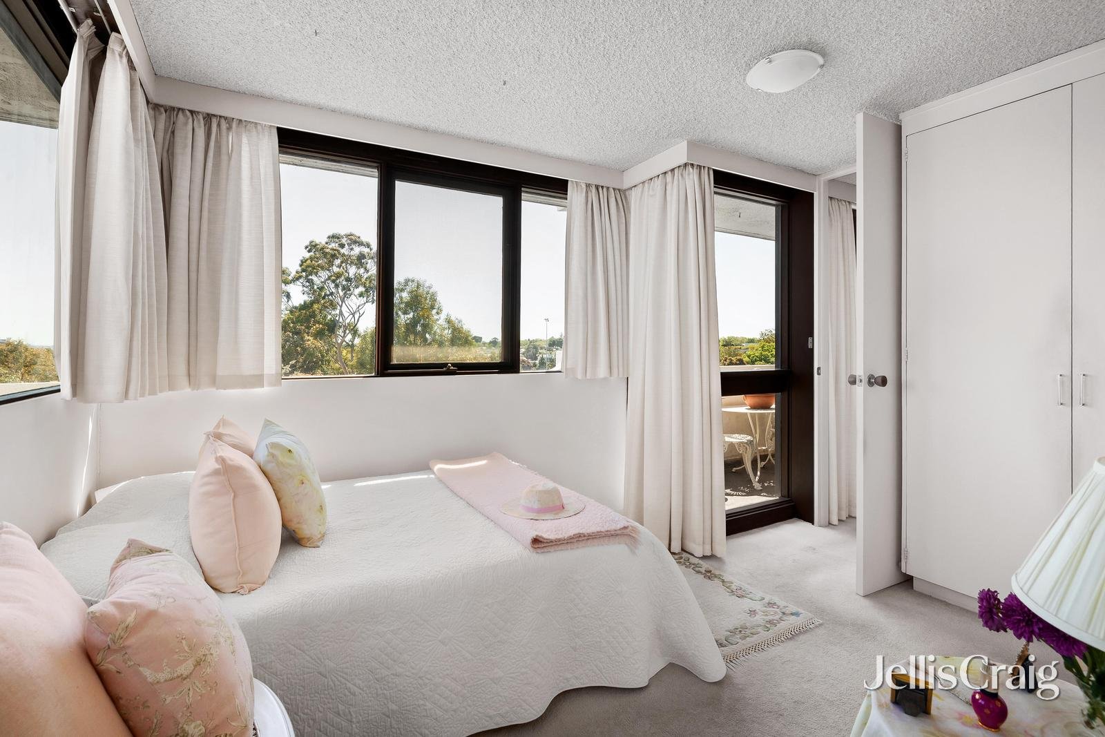 32/8 Sydney Street, Prahran image 6