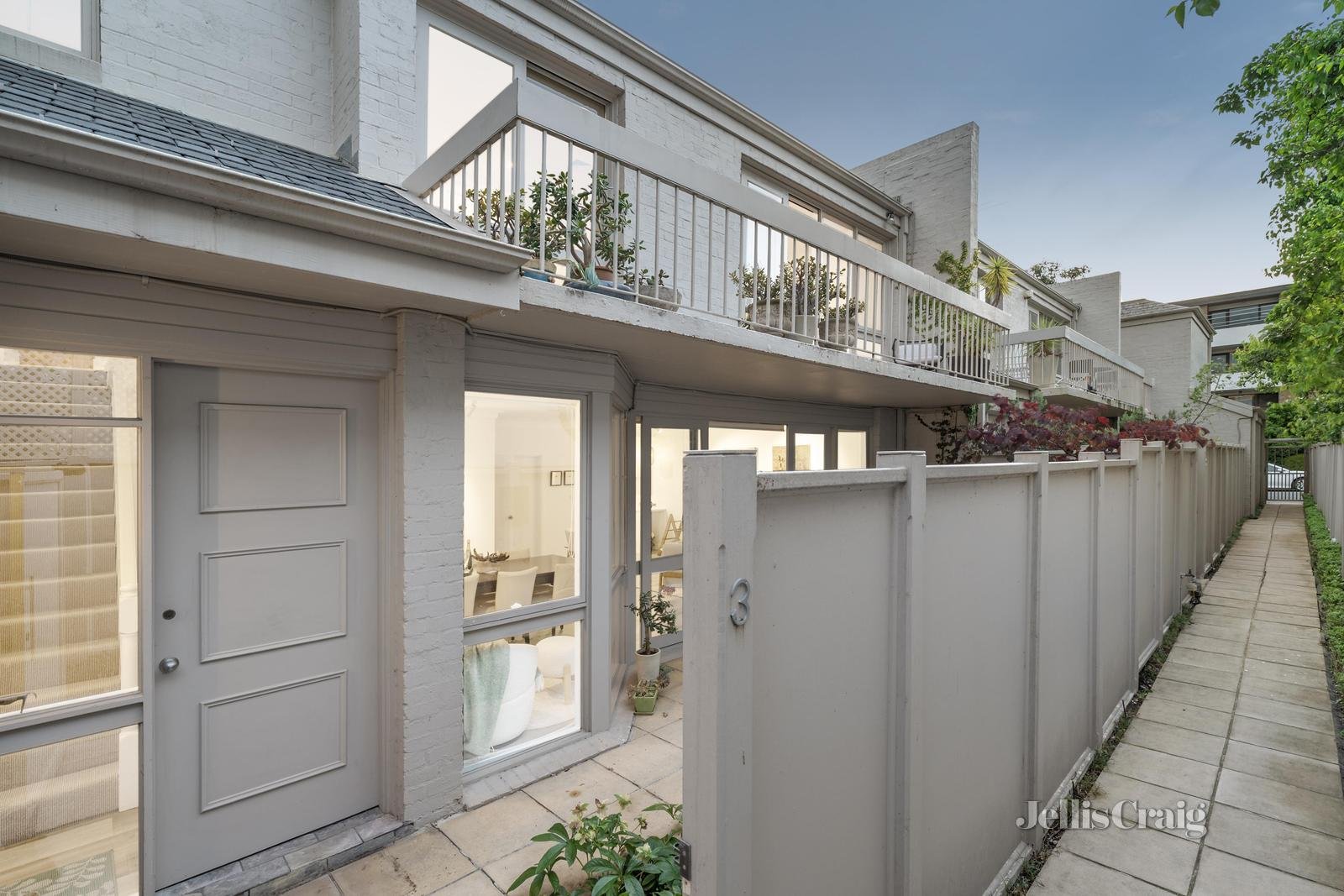 3/28 Walsh Street, South Yarra image 1