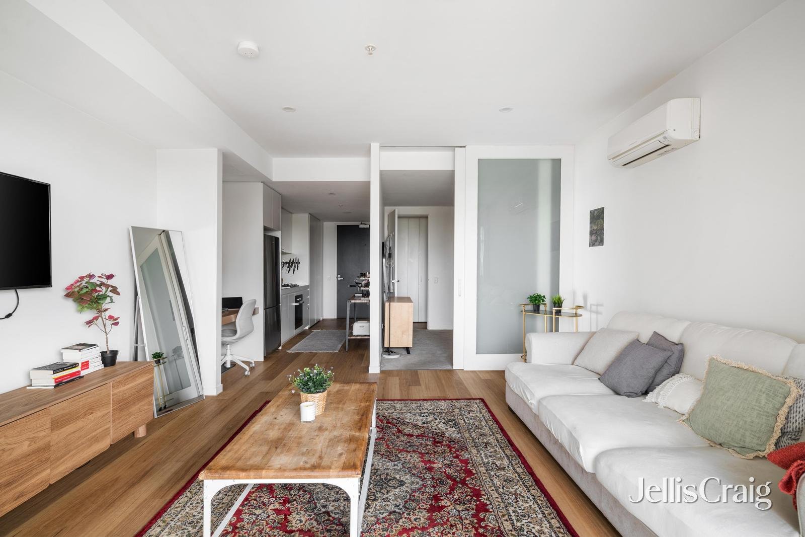 328/253 Bridge Road, Richmond image 3