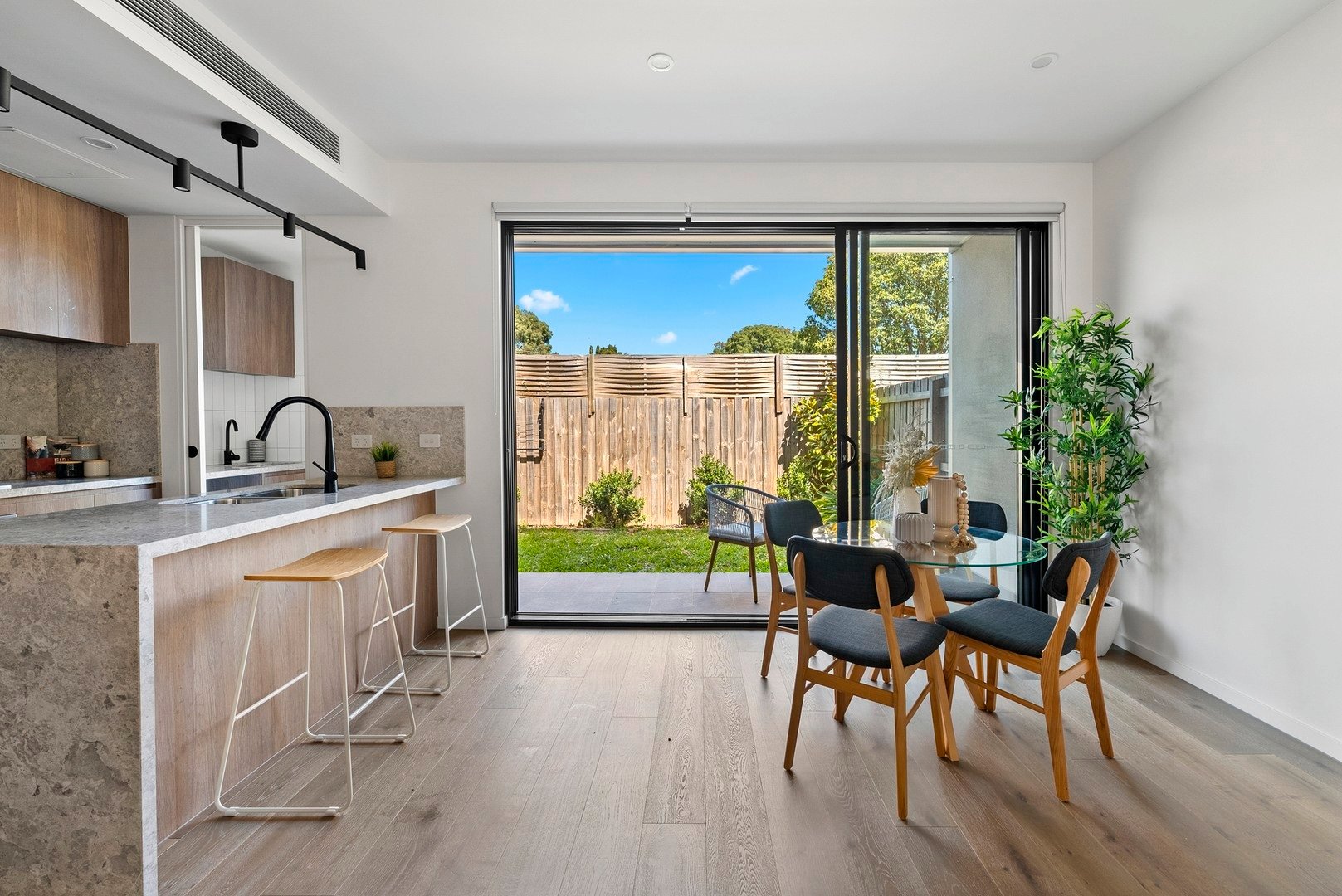 3/289 Grange Road, Ormond image 2
