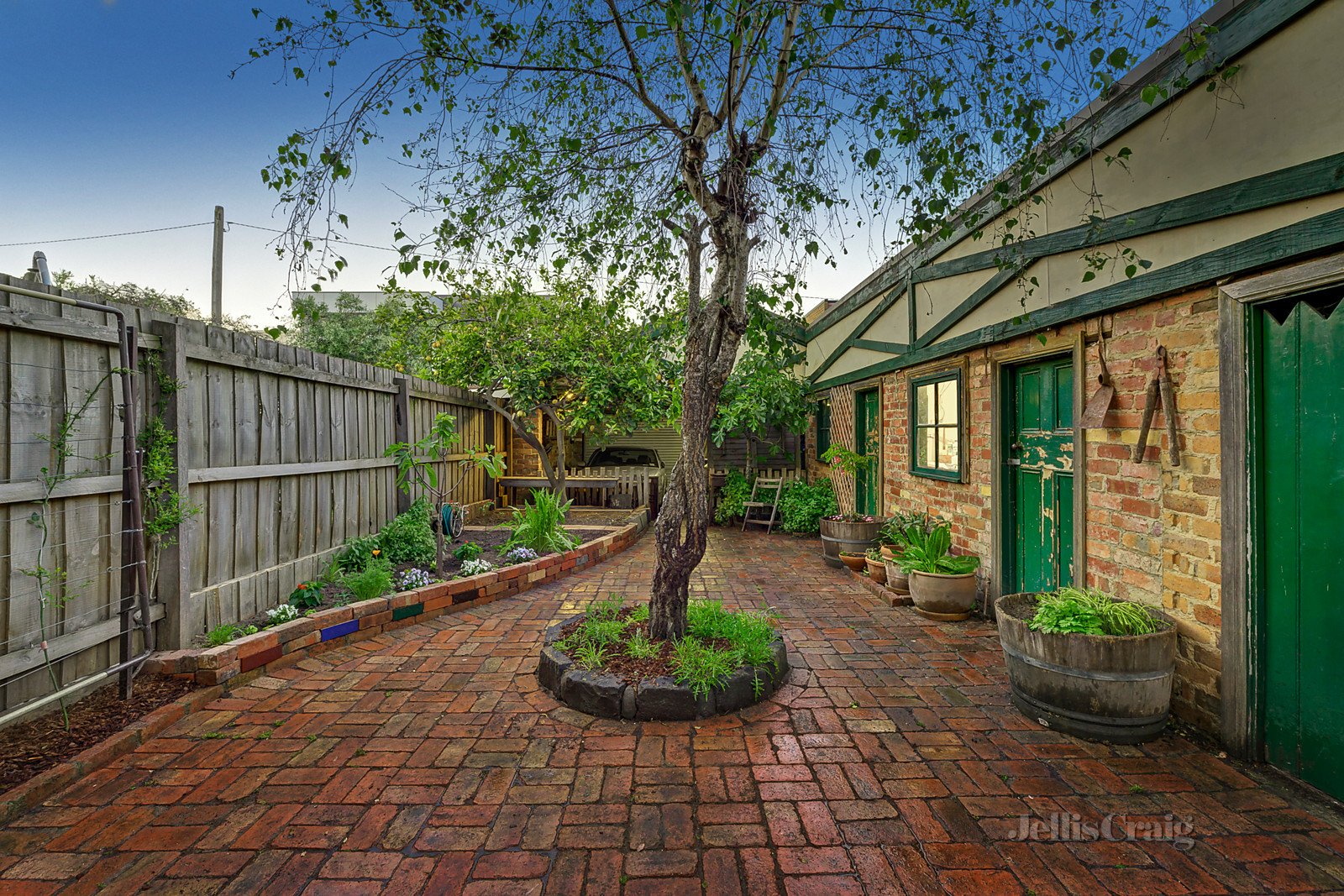 329 Brunswick Road, Brunswick image 2