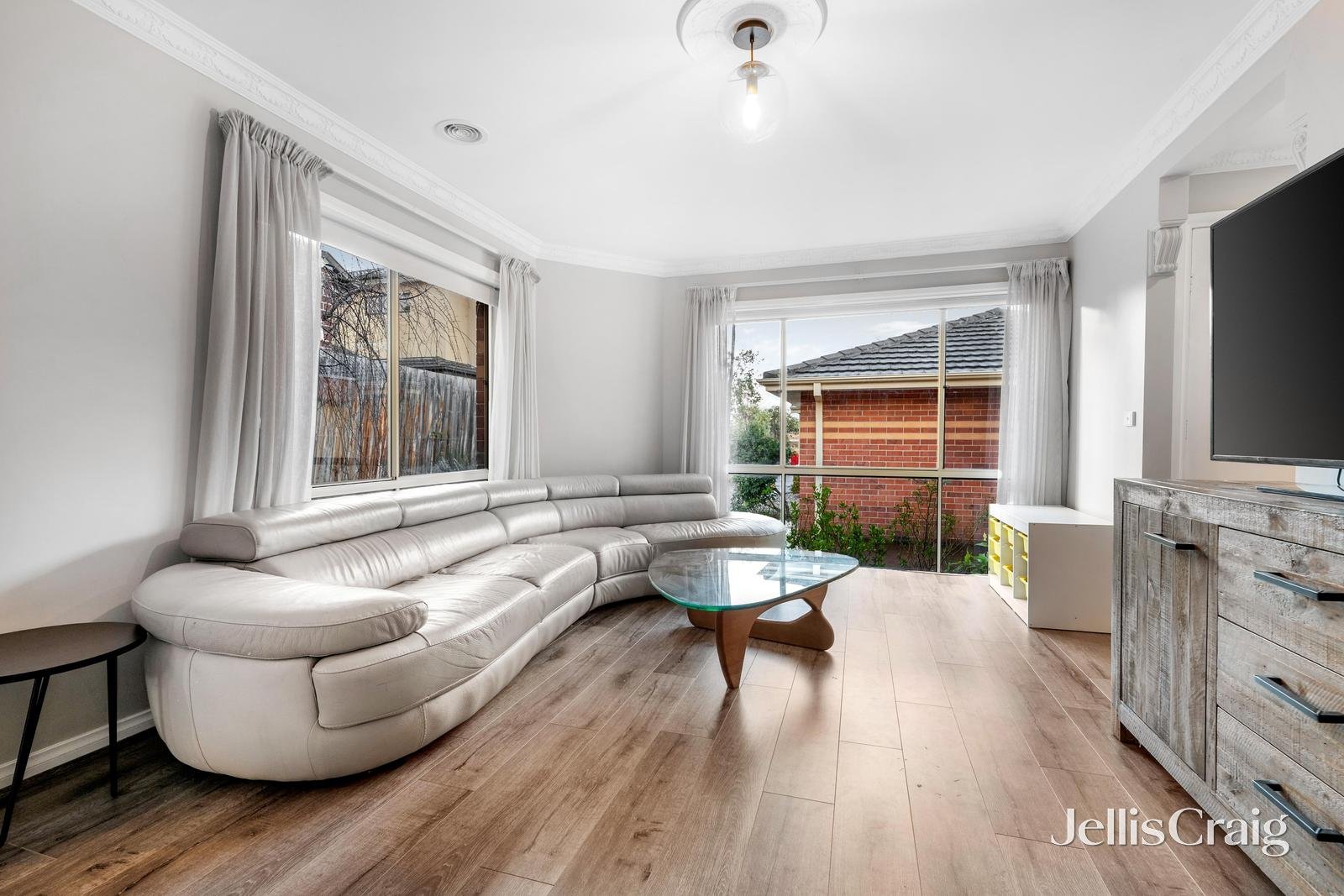 3/29 Glen Court, Glen Waverley image 3