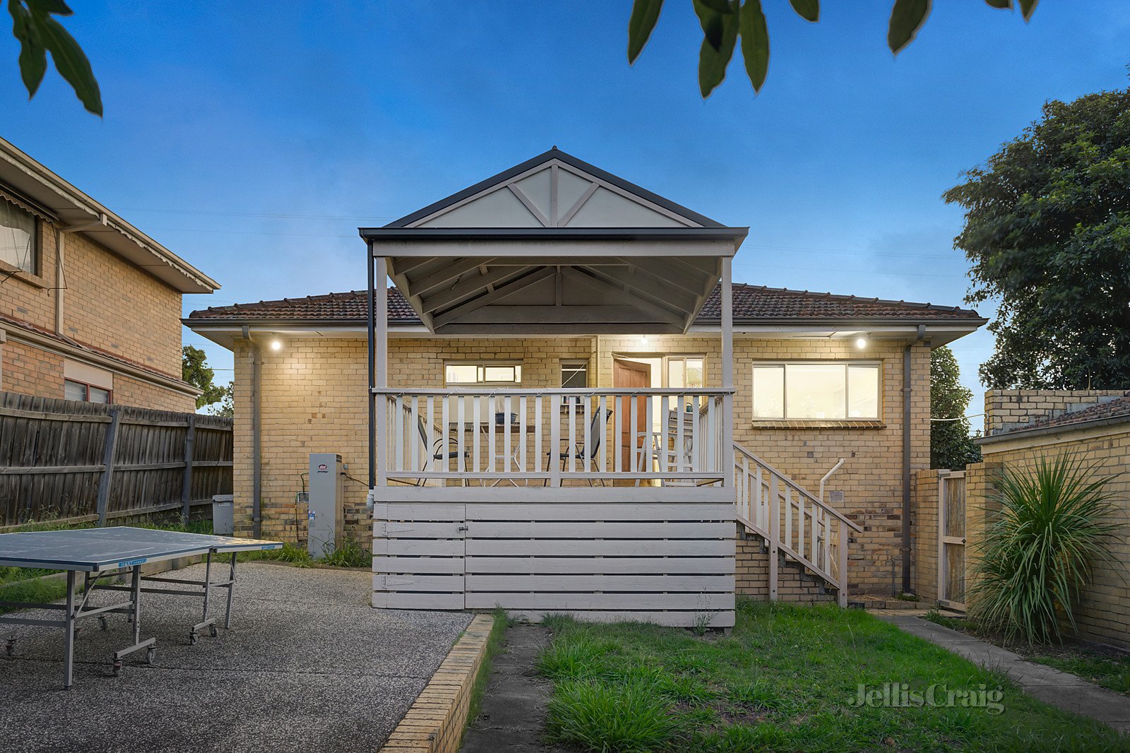 329 Highbury Road, Burwood image 8