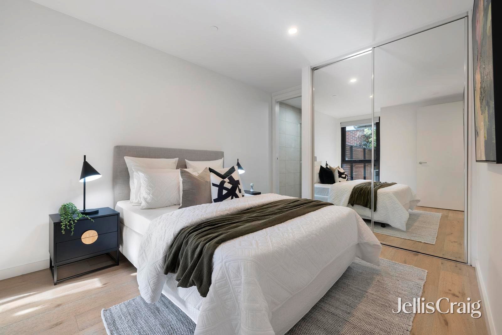 3/29 Loranne Street, Bentleigh image 7