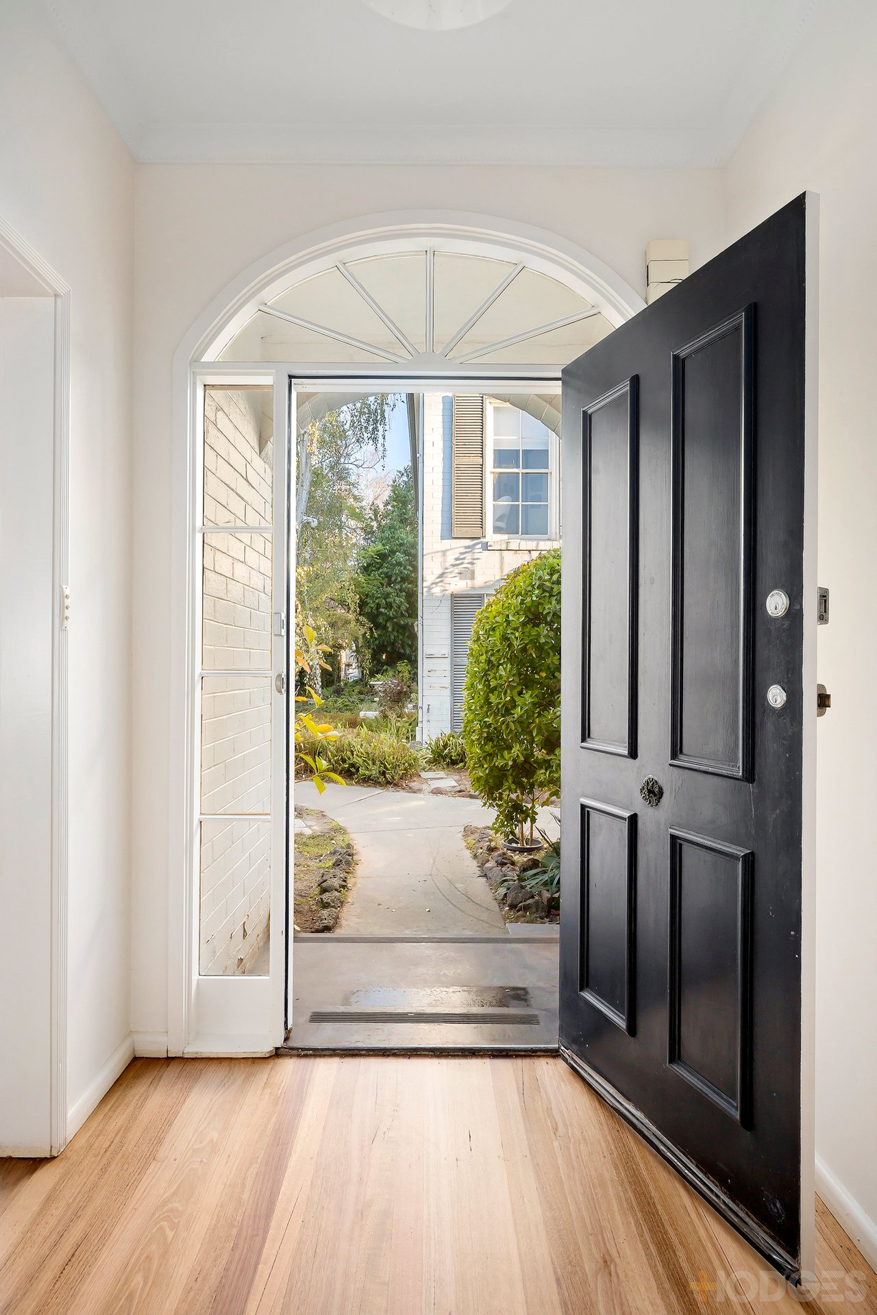 3 / 29 Pine Street Brighton East