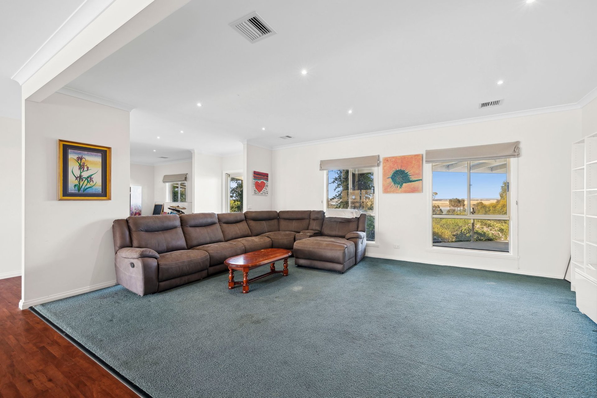 329 Seers Road, Welshmans Reef image 2