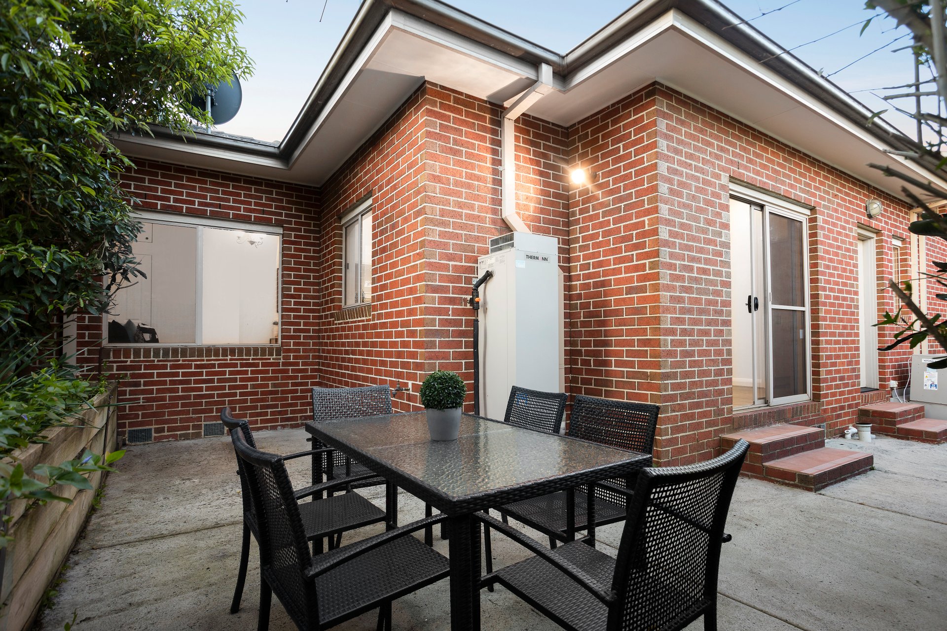 Property Gallery Thumbnail 9