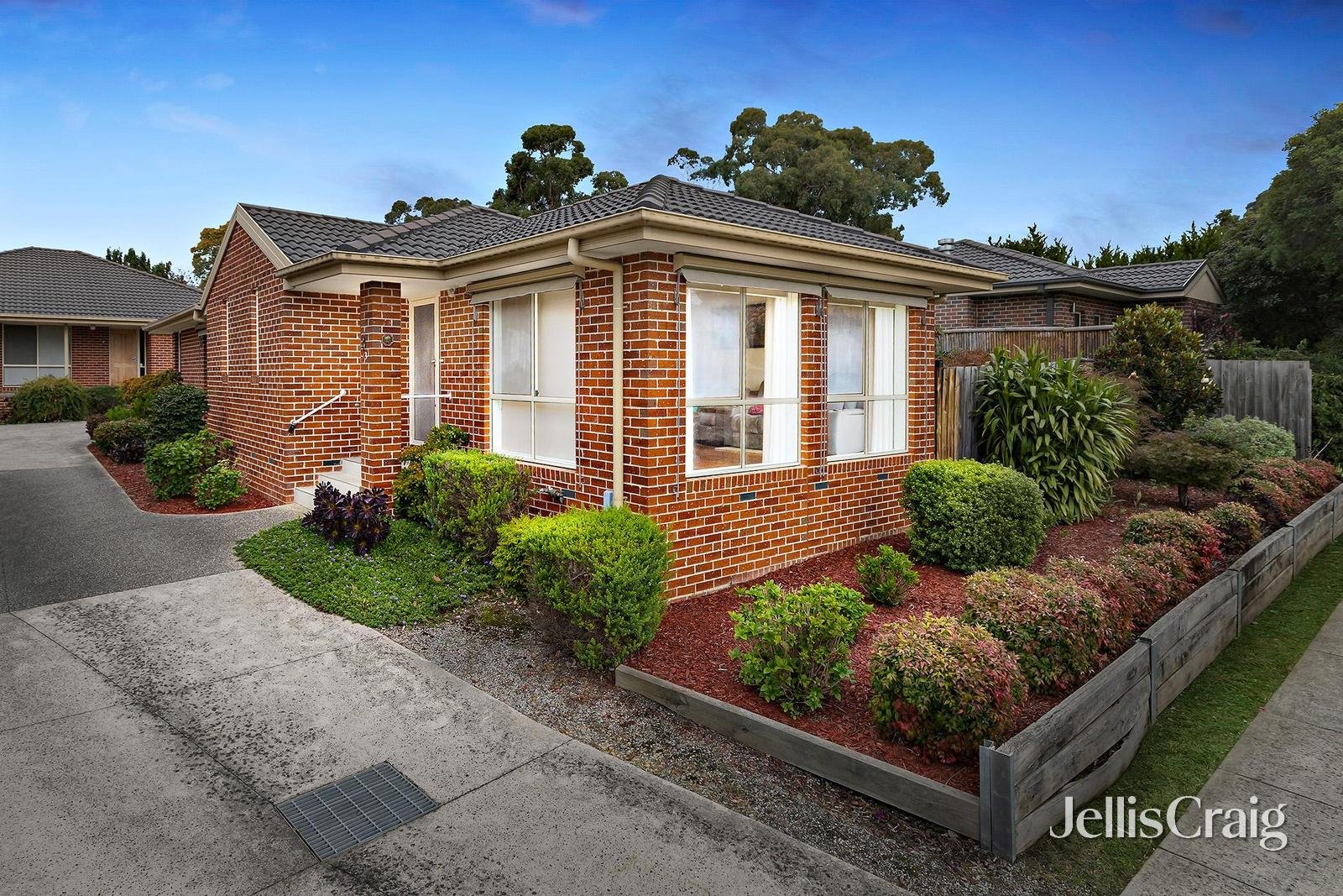 3/2A Frederick Street, Croydon image 1