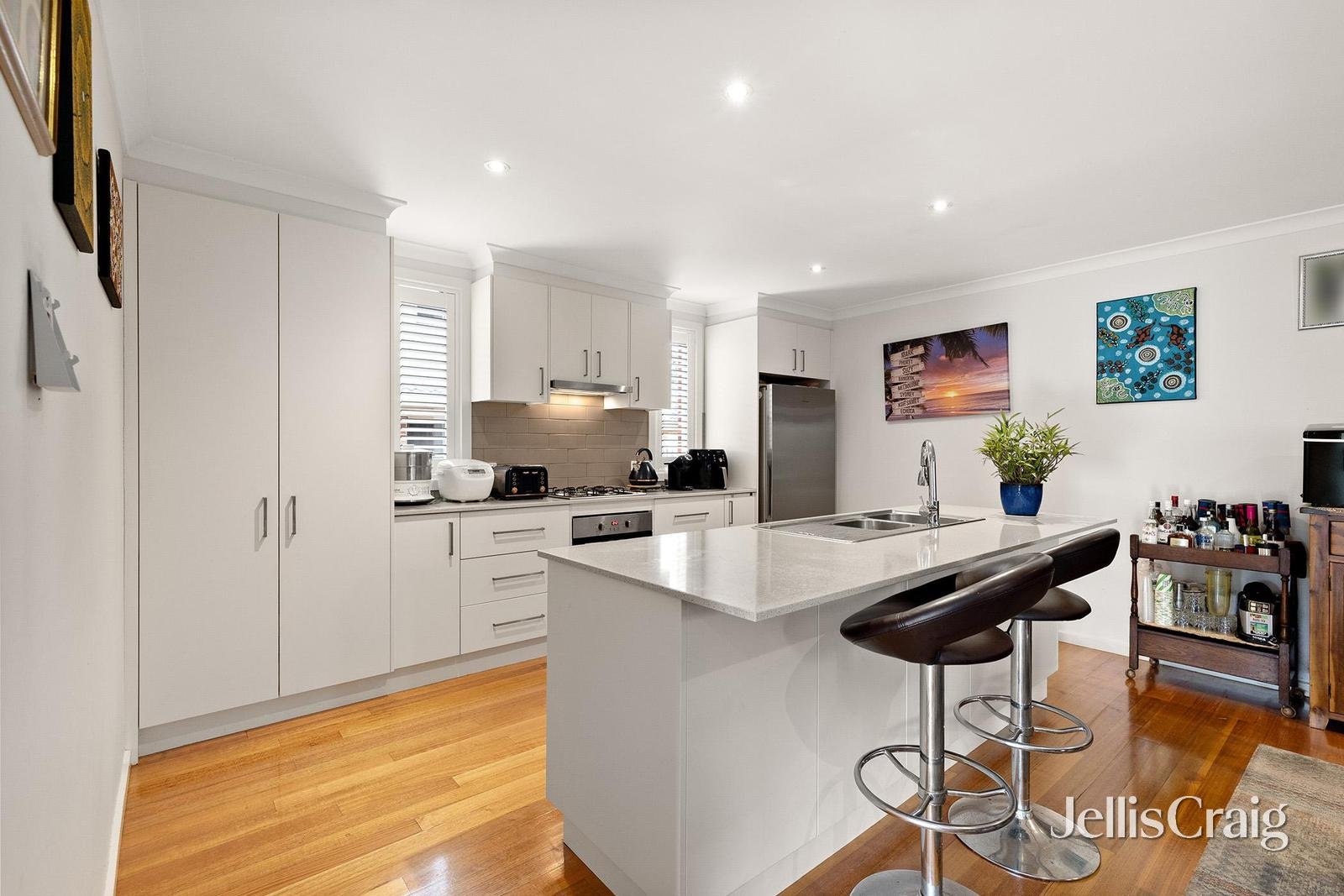 3/2A Frederick Street, Croydon image 2