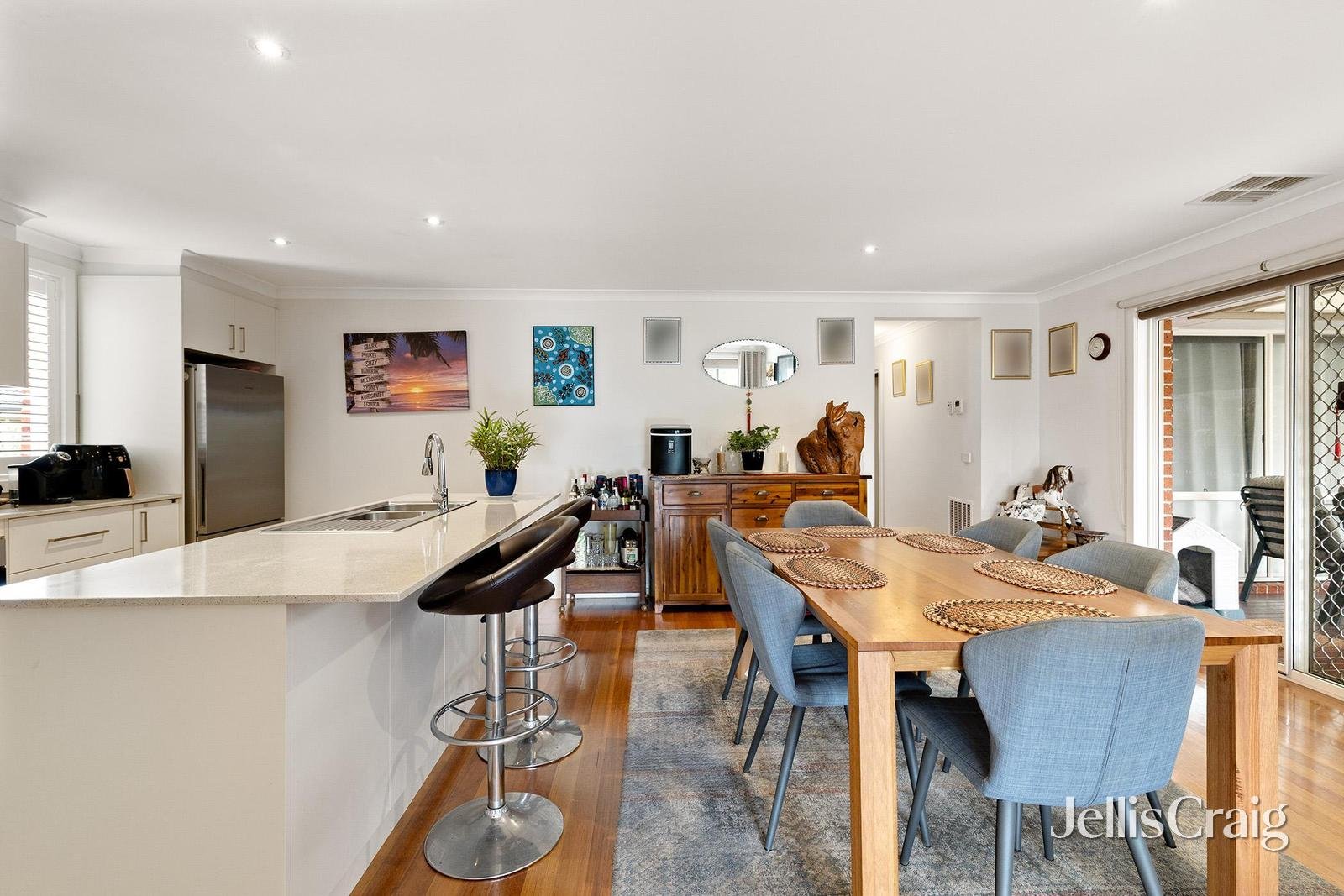 3/2A Frederick Street, Croydon image 4