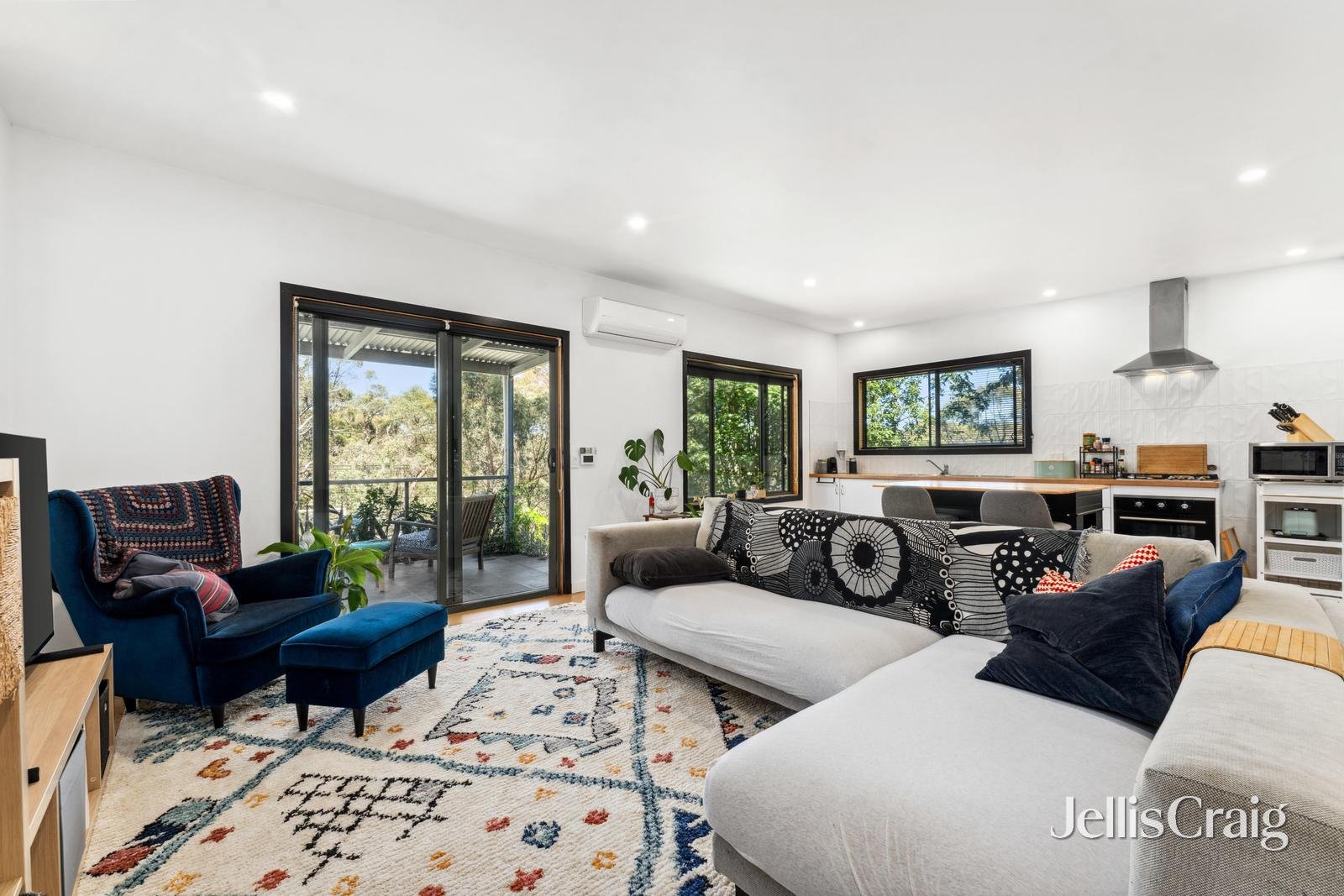 32A Hepburn Road, Daylesford image 3