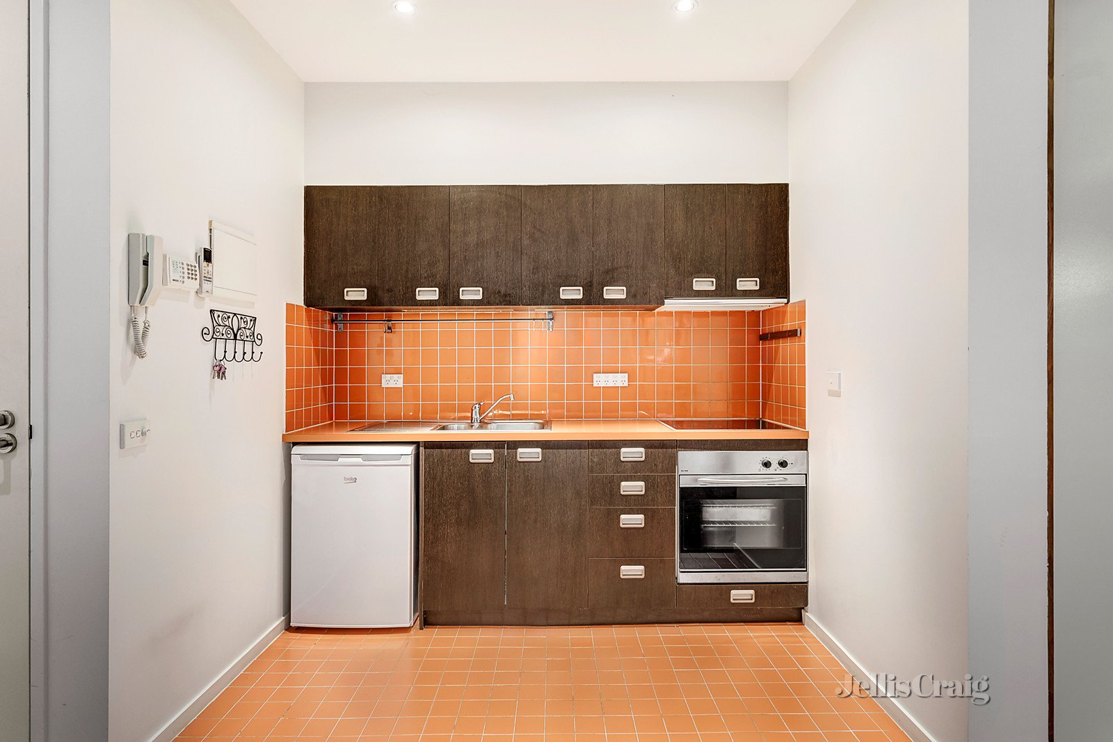 32A Hinton Lane, Prahran image 3