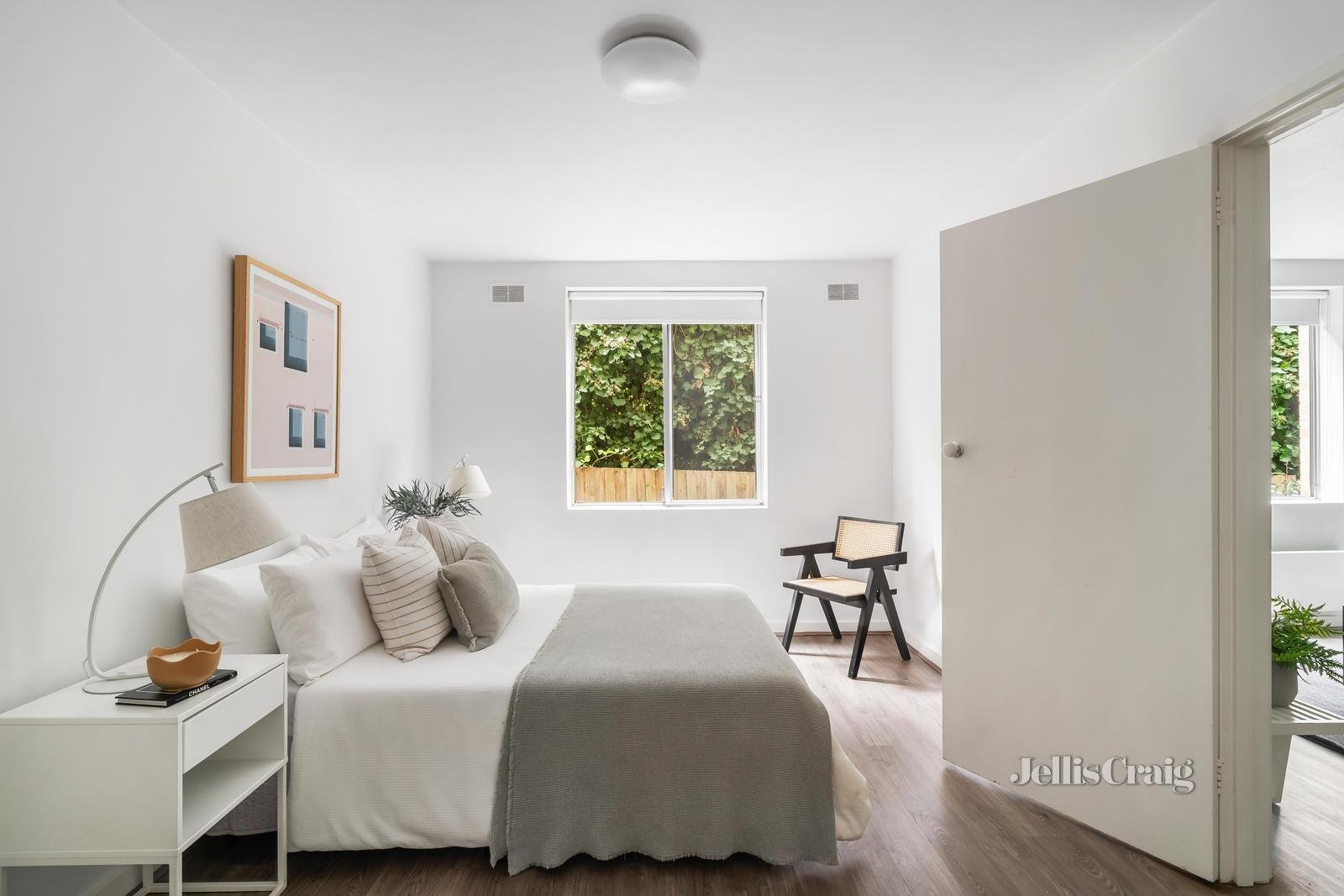 3/2a Myoora Road, Toorak image 5