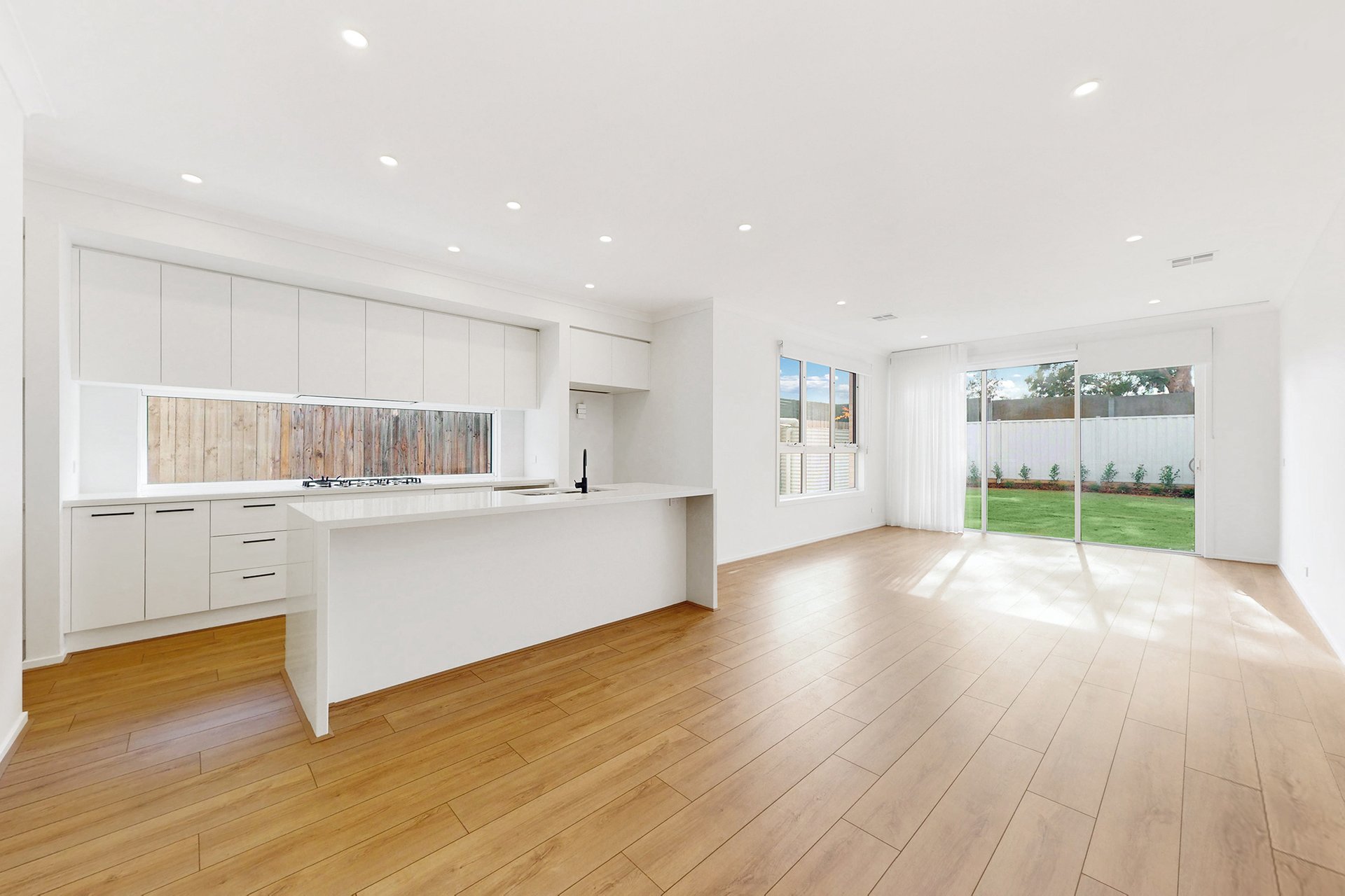 32A Roland Avenue, Strathmore image 2