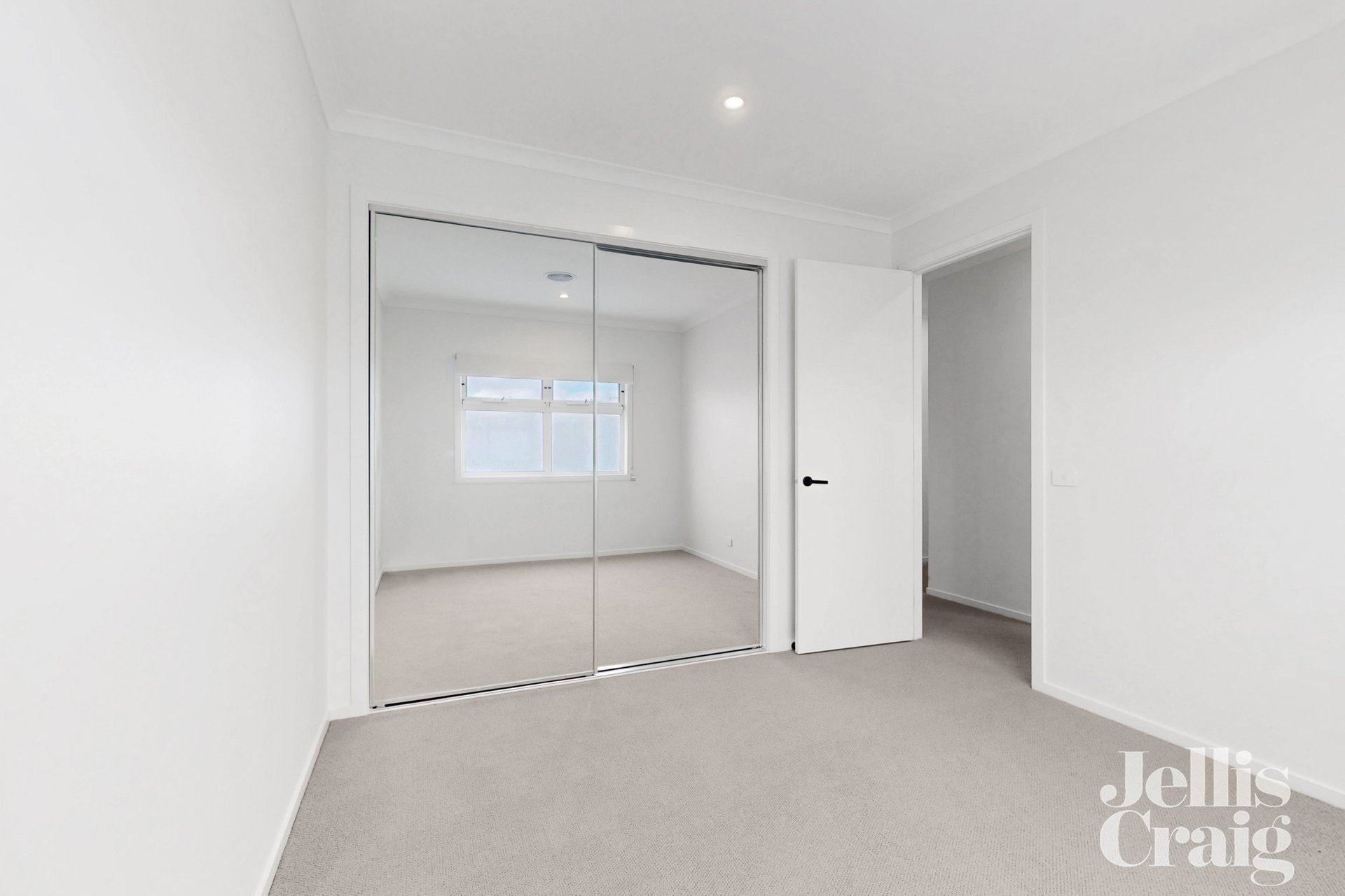 32A Roland Avenue, Strathmore image 9