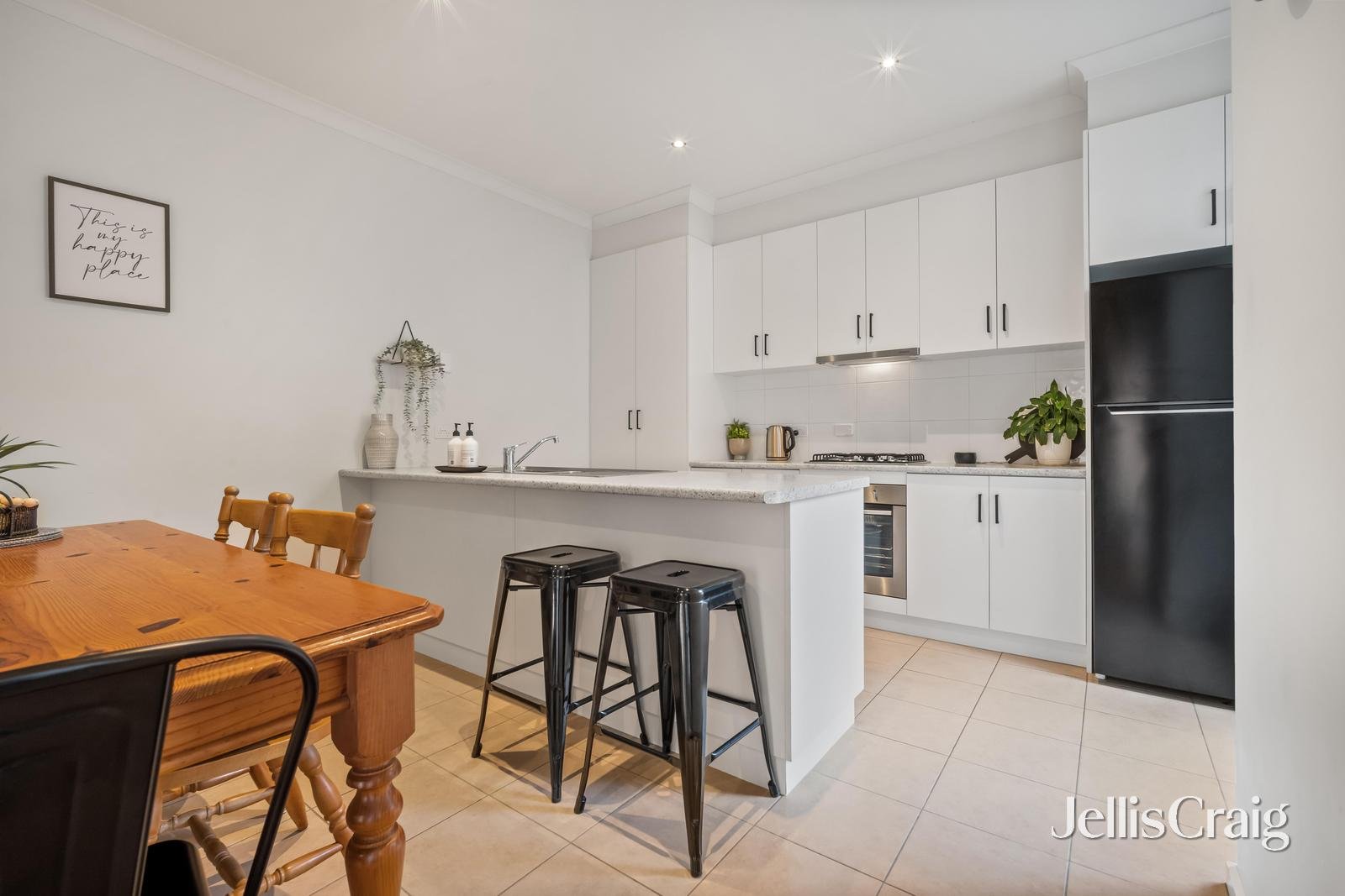 3/2A Wainwright Street, Golden&nbsp;Point image 2