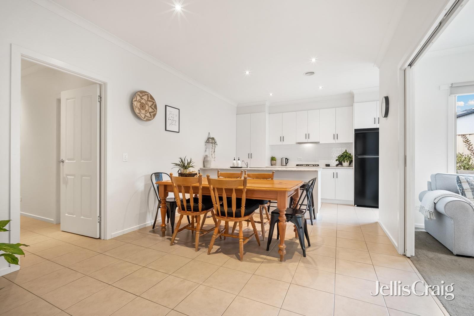 3/2A Wainwright Street, Golden&nbsp;Point image 3