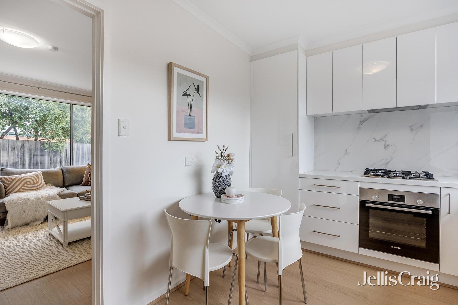 3/2A Wattle Valley Road, Canterbury image 5