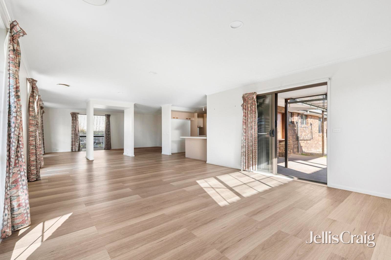 32B Highland Way, Leopold image 8