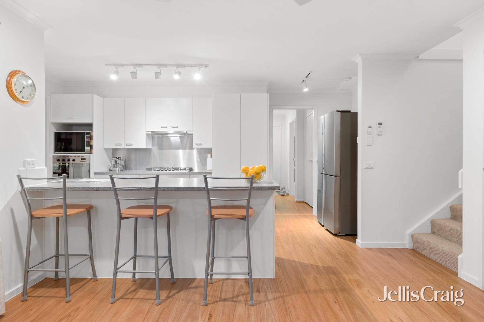 32B Oak Street, Bentleigh image 7