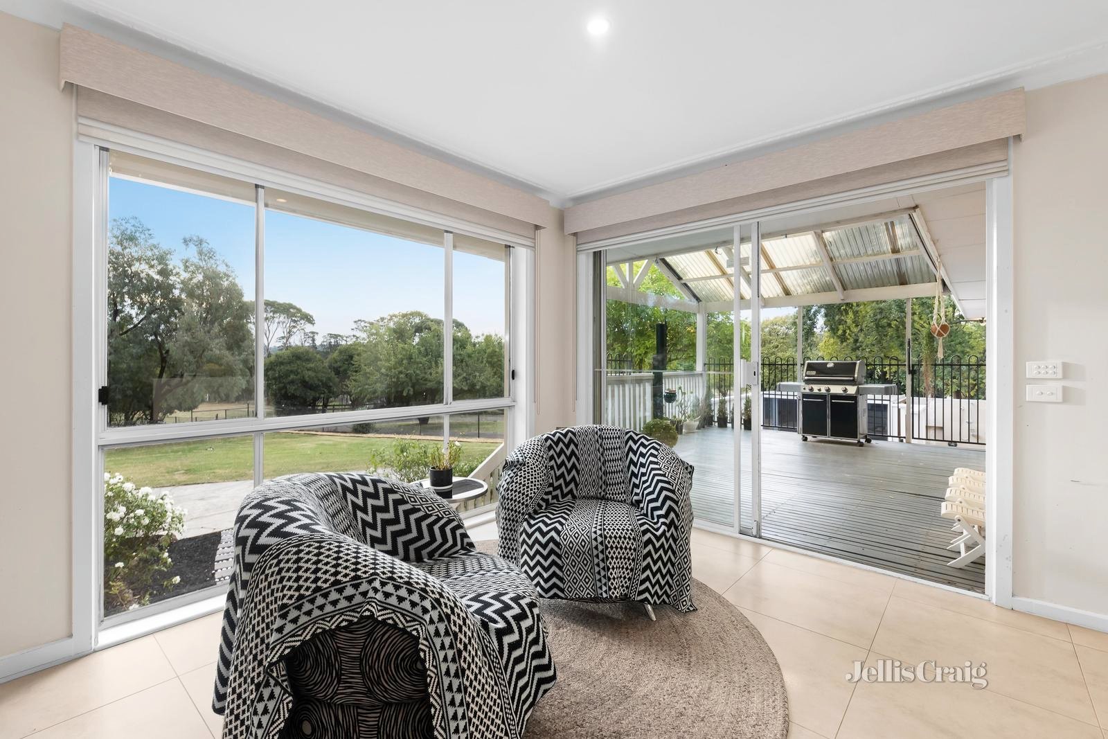 33-35 Monckton Road, Templestowe image 5