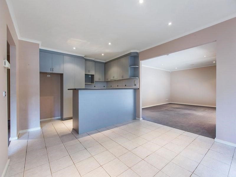 3/3-5 Bonny Street, Bentleigh East image 3