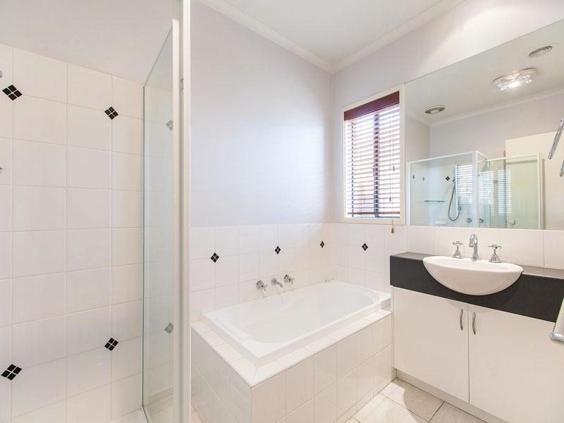 3/3-5 Bonny Street, Bentleigh East image 5