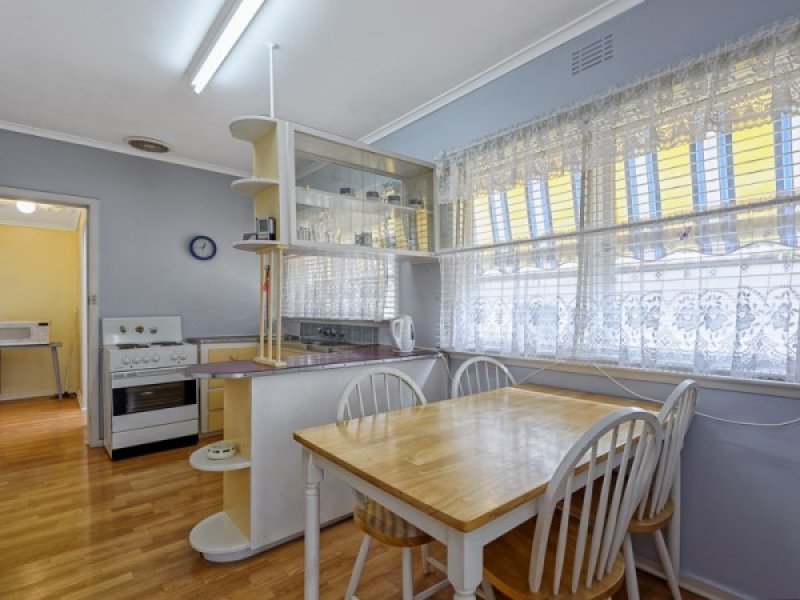 33 Ashley Street, Box Hill North image 4
