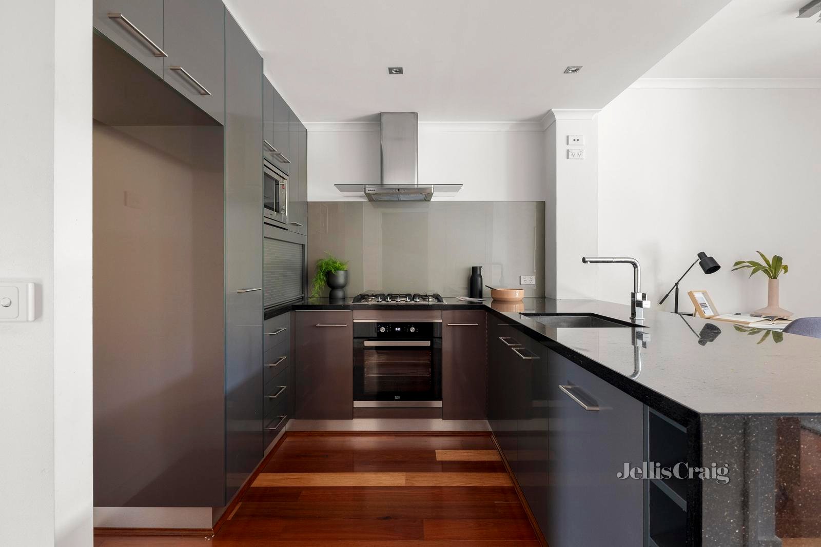3/3 Bedford Street, North Melbourne image 7