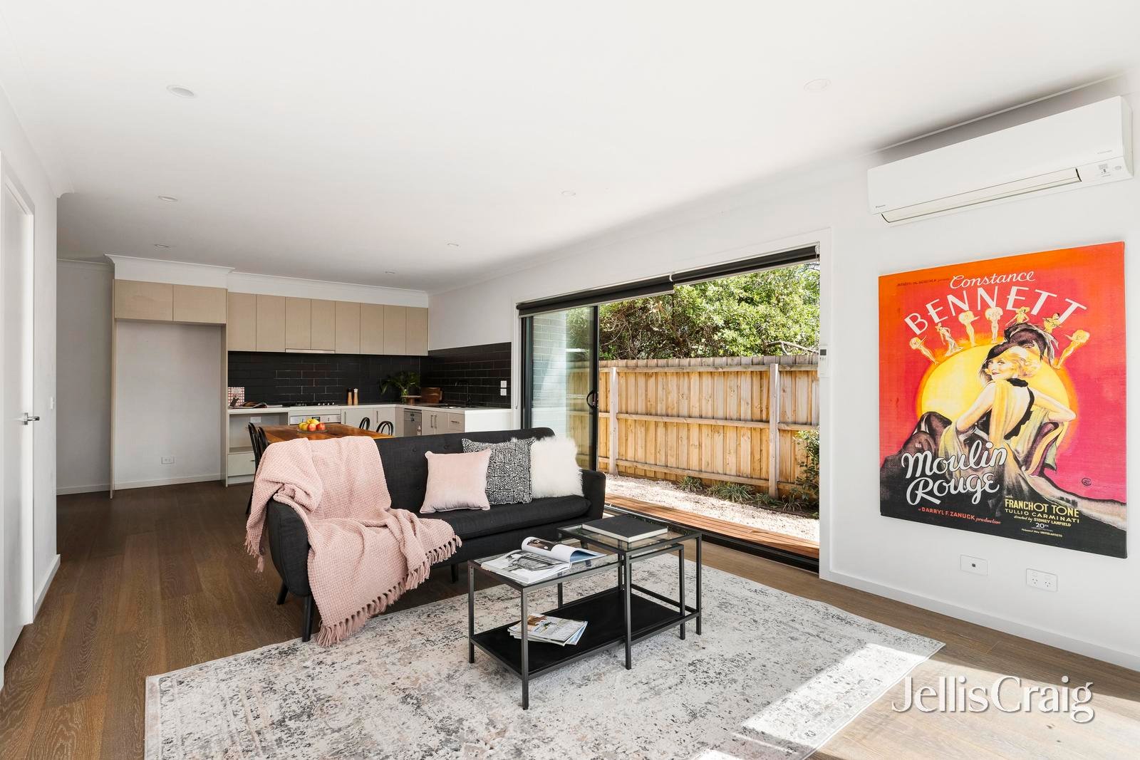 3/3 Blackwood Parade, Heidelberg West image 1
