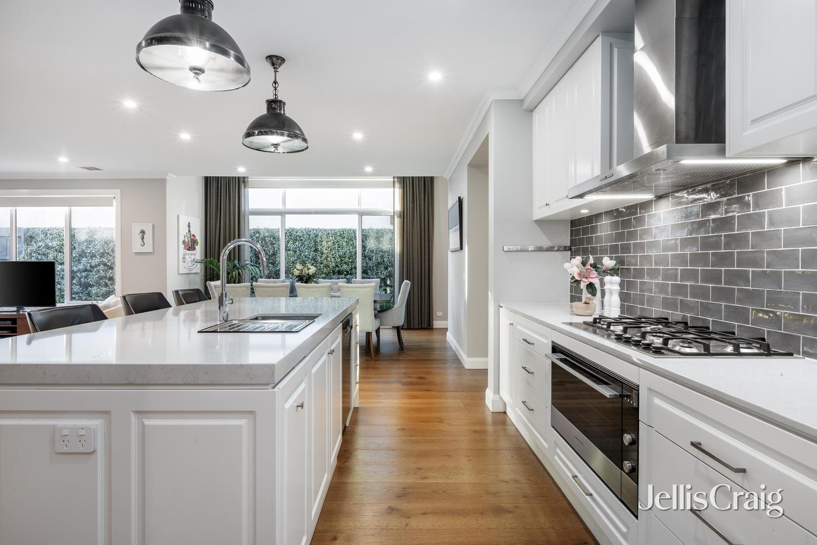 33 Bourneville Avenue, Brighton&nbsp;East image 6