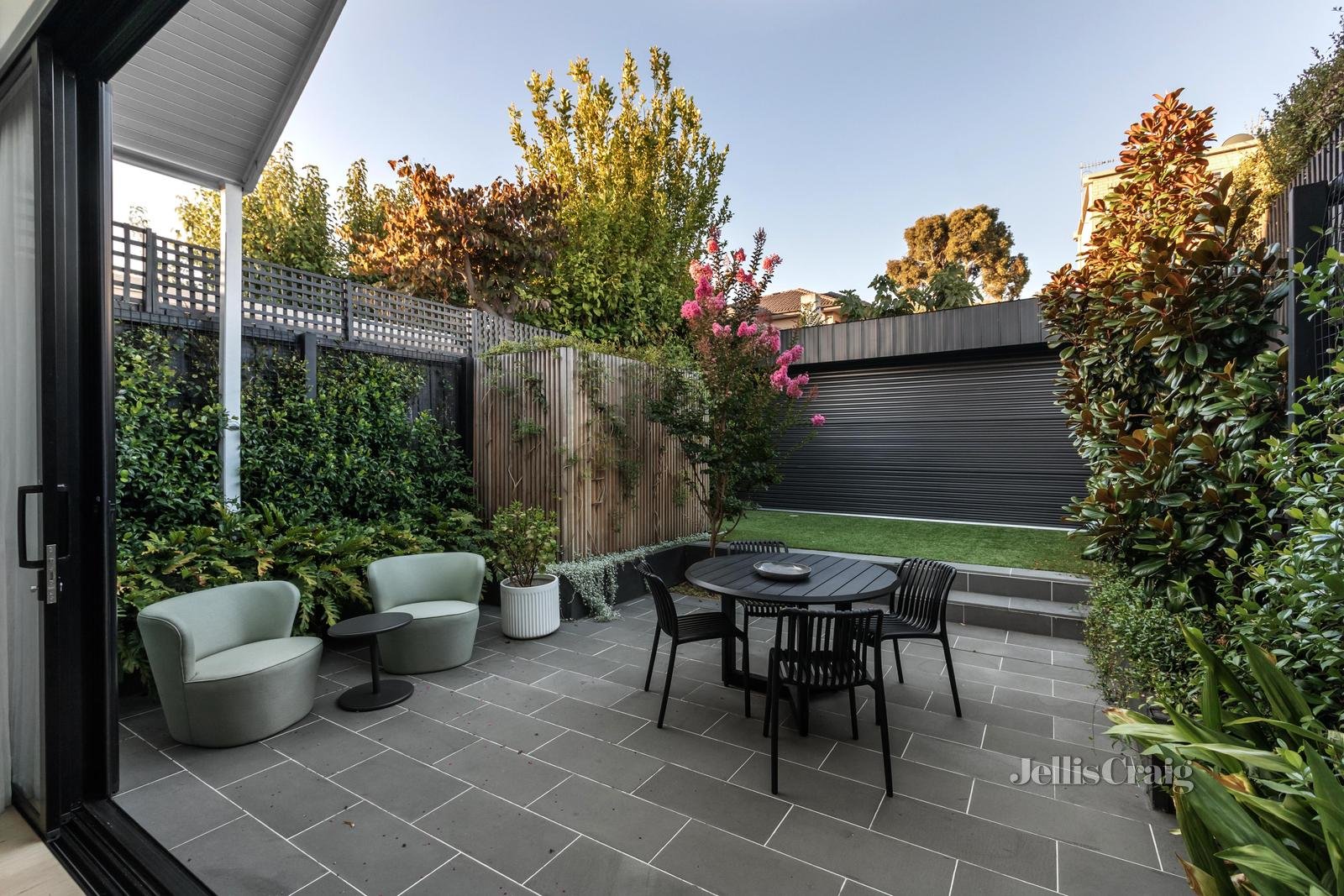 33 Bowen Street, Prahran image 14