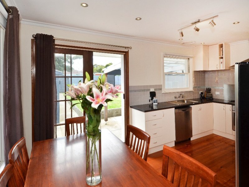 33 Carroll Street, Leopold image 4