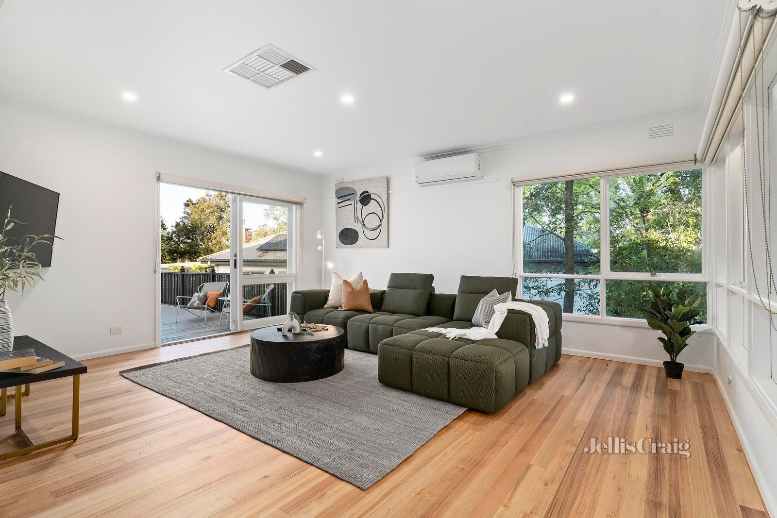 33 Churinga Avenue, Mitcham image 3